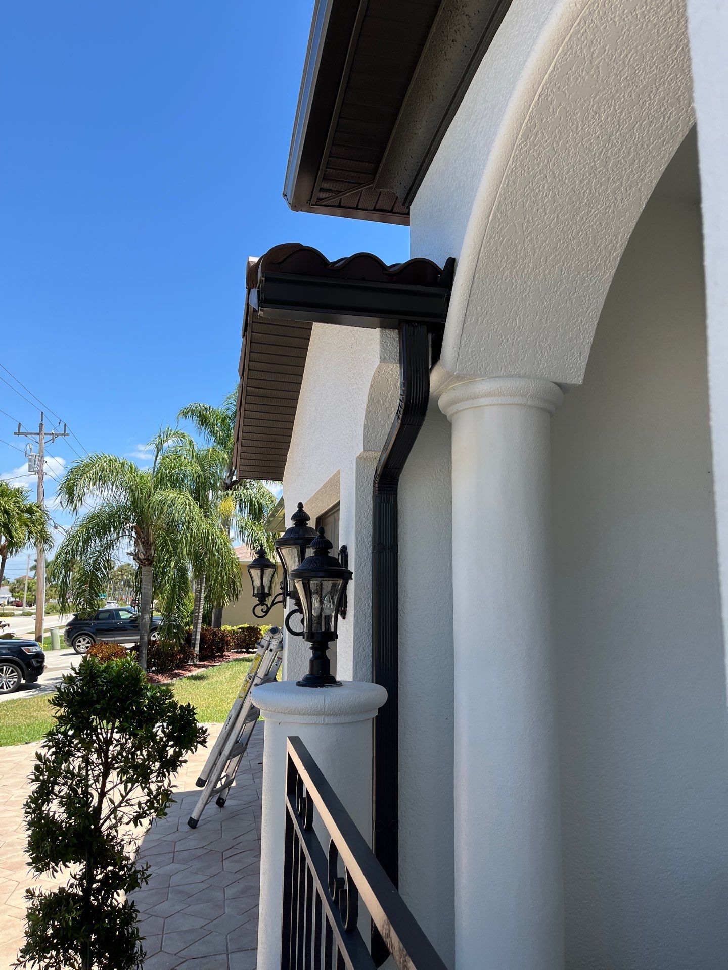 Stylish seamless gutters in Cape Coral FL by Gutter Professors