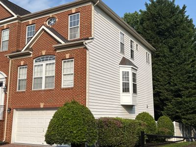 6930 Inlet Cove Drive, Fort Belvoir, VA 22060 UNITED STATES