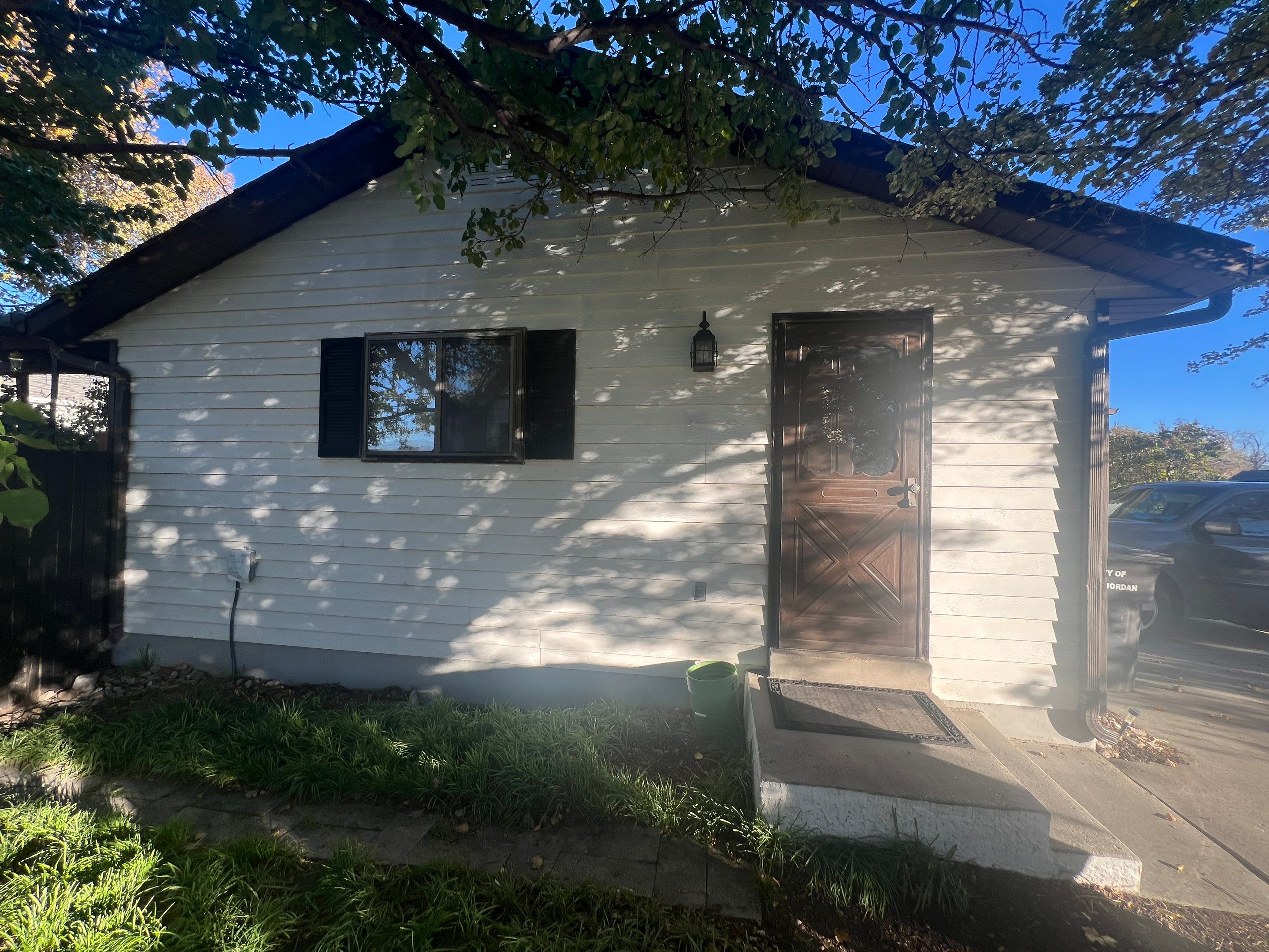 West Jordan | Targeted Vinyl Wall Replacement | Crisp White by Ideal Siding Utah