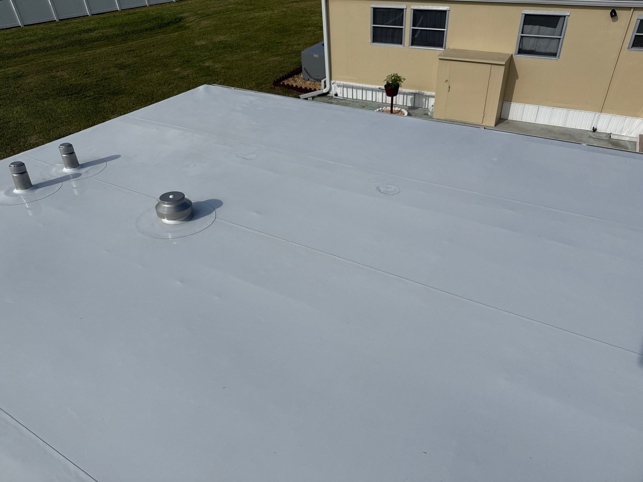 Mobile Home Soft Wash & TPO Roof Cleaning in Leisure Lake Mobile Home Park – Palmetto, FL by Sunshine AquaWash