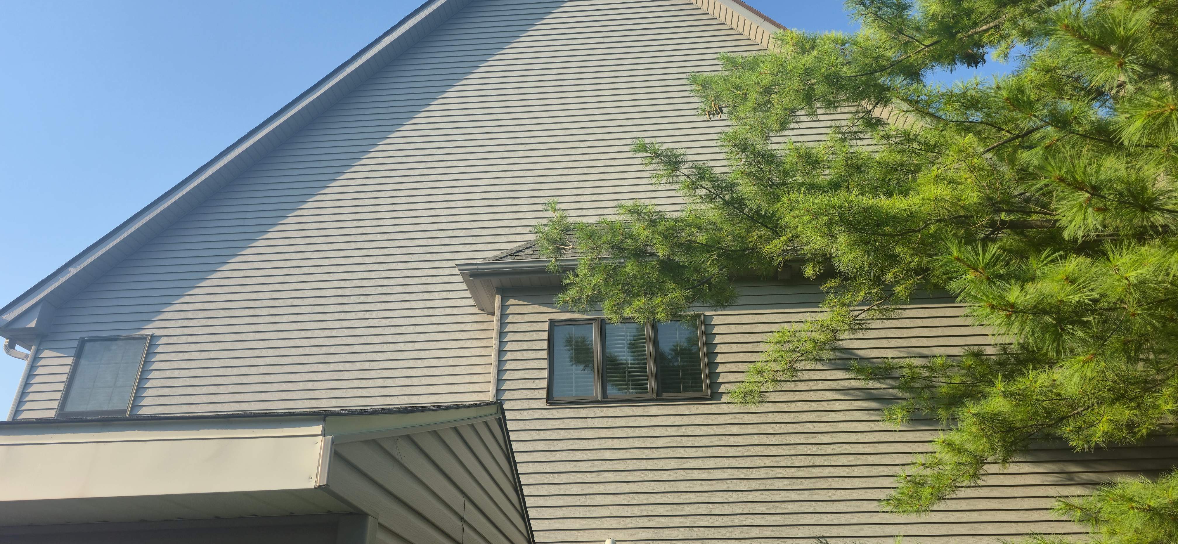Roof Replacement by Sieren Roofing Services 