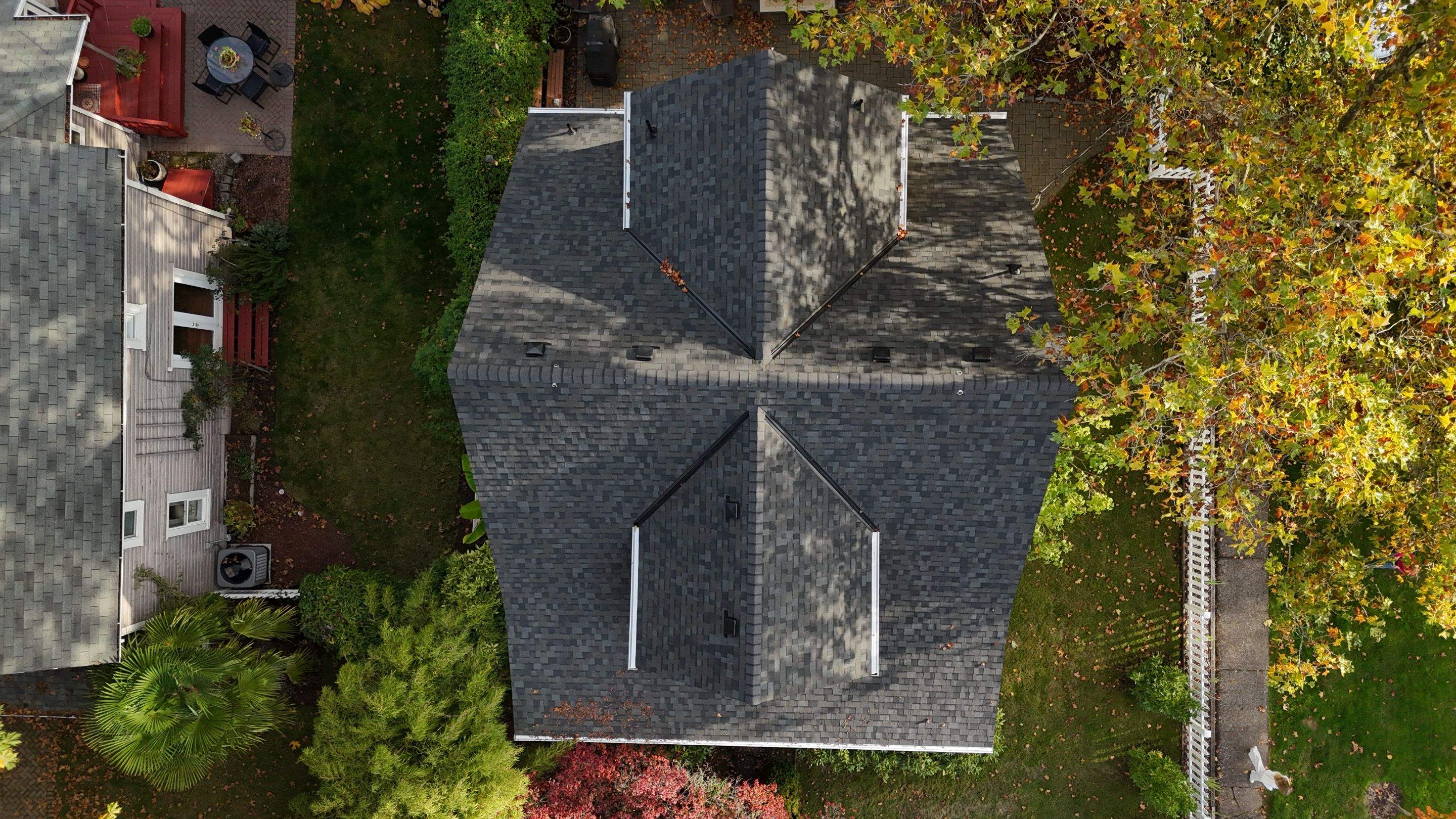 Williamsburg Gray | Roof Replacement in West Linn, OR 97068 by Valiant Roofing, LLC
