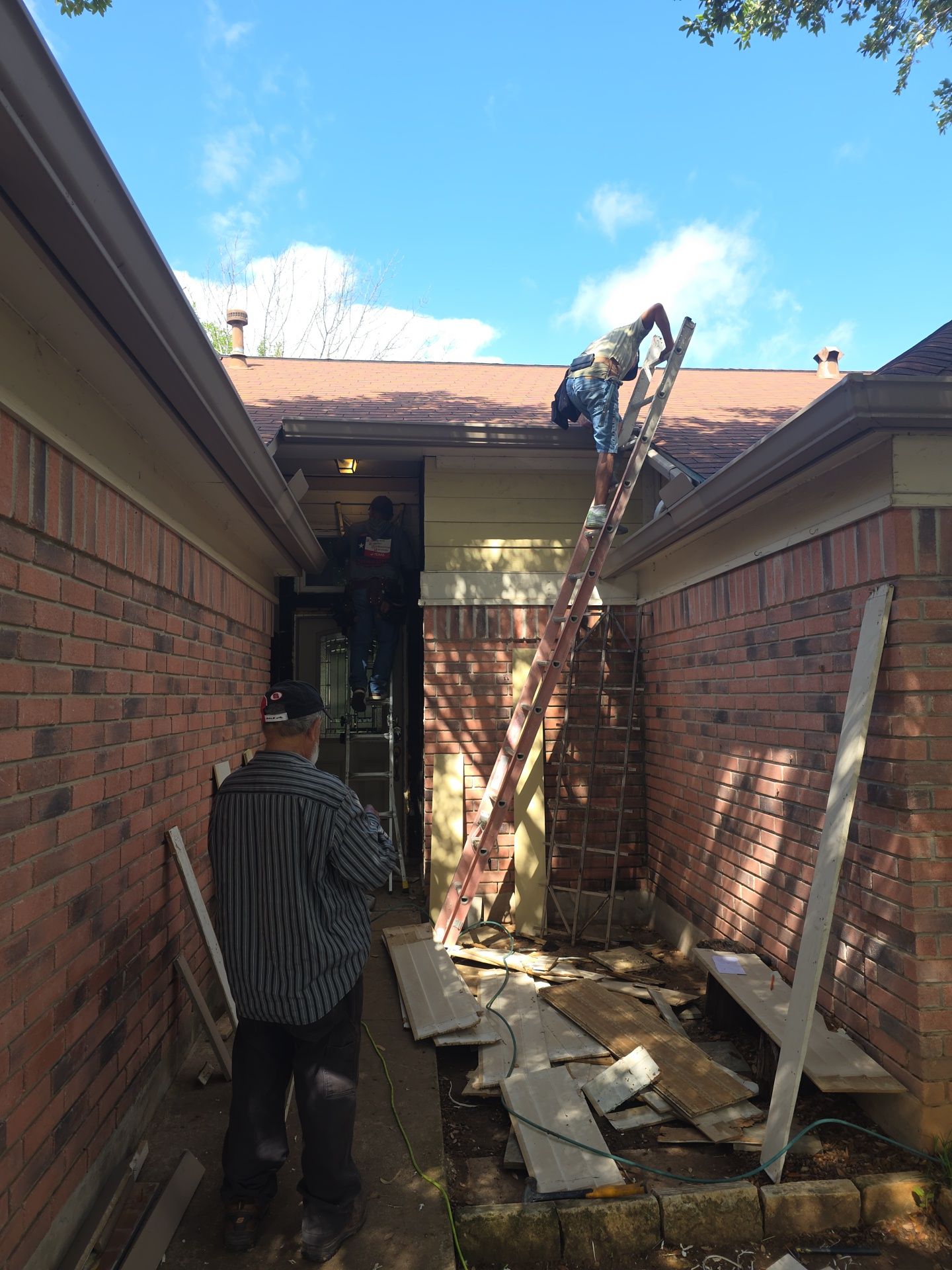 Siding project in Cedar Park, TX by REPS Austin Area Roofer