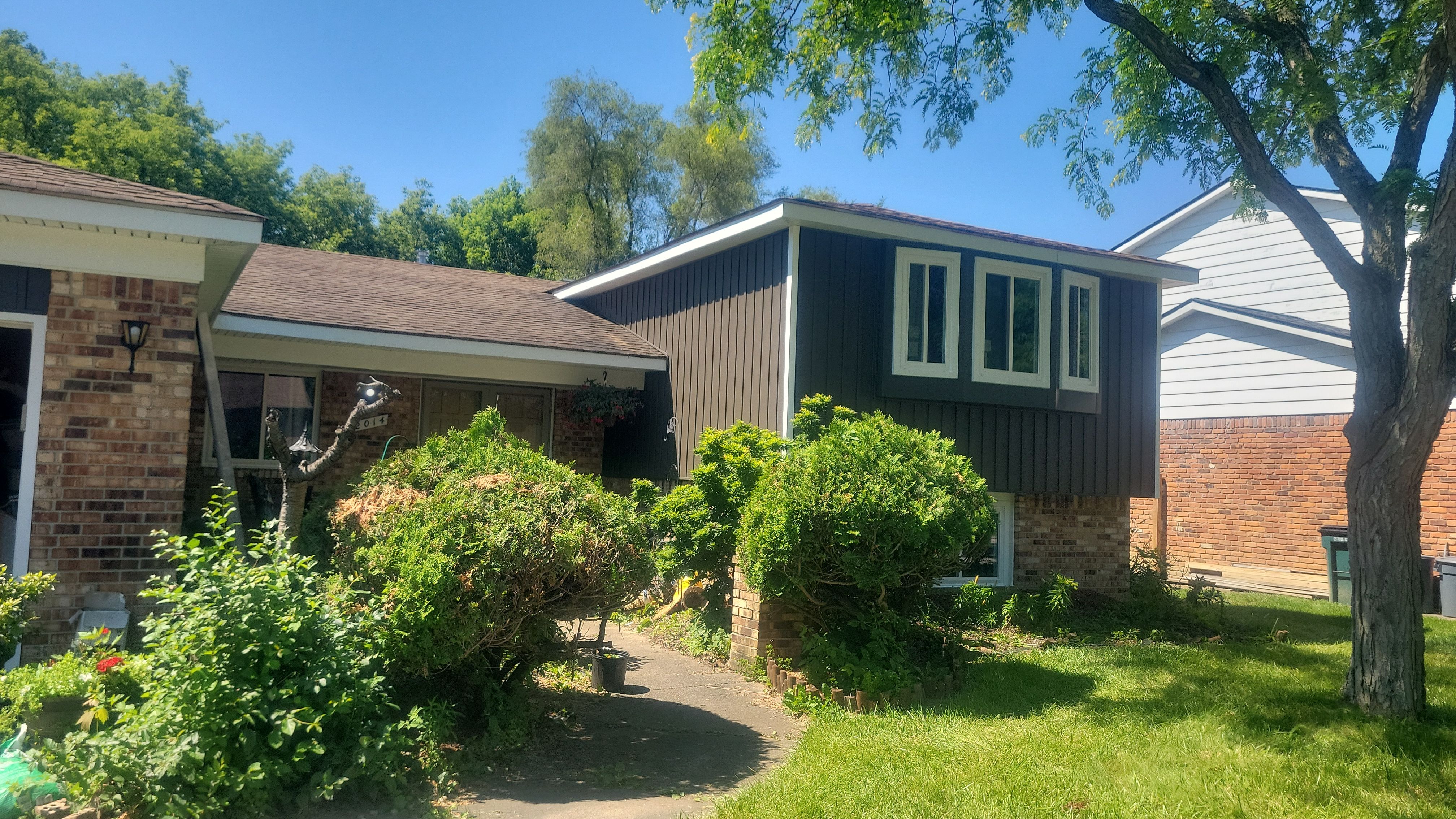 Siding Replacement using Alside 7" B&B by 180 Contractors