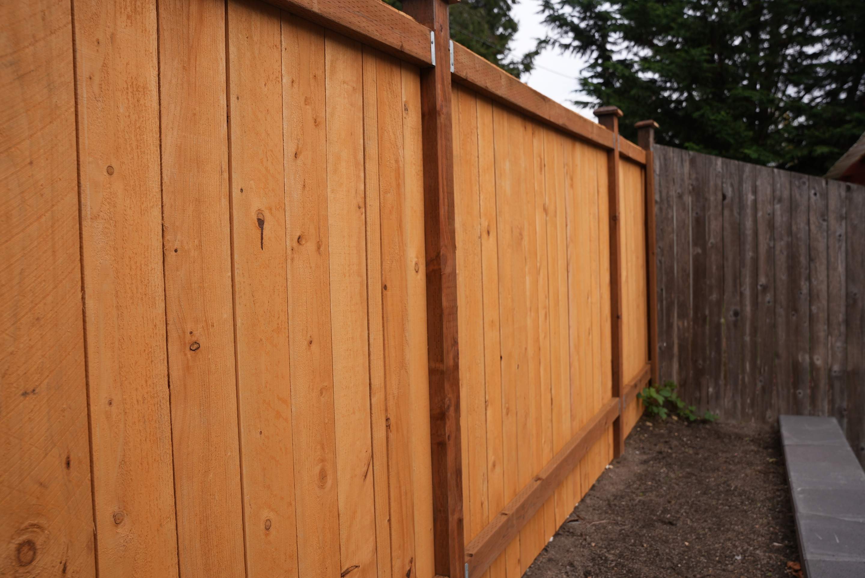 Jireh Outdoor Projects | Retaining Wall & Fence Build by Jireh Asphalt & Concrete Inc 