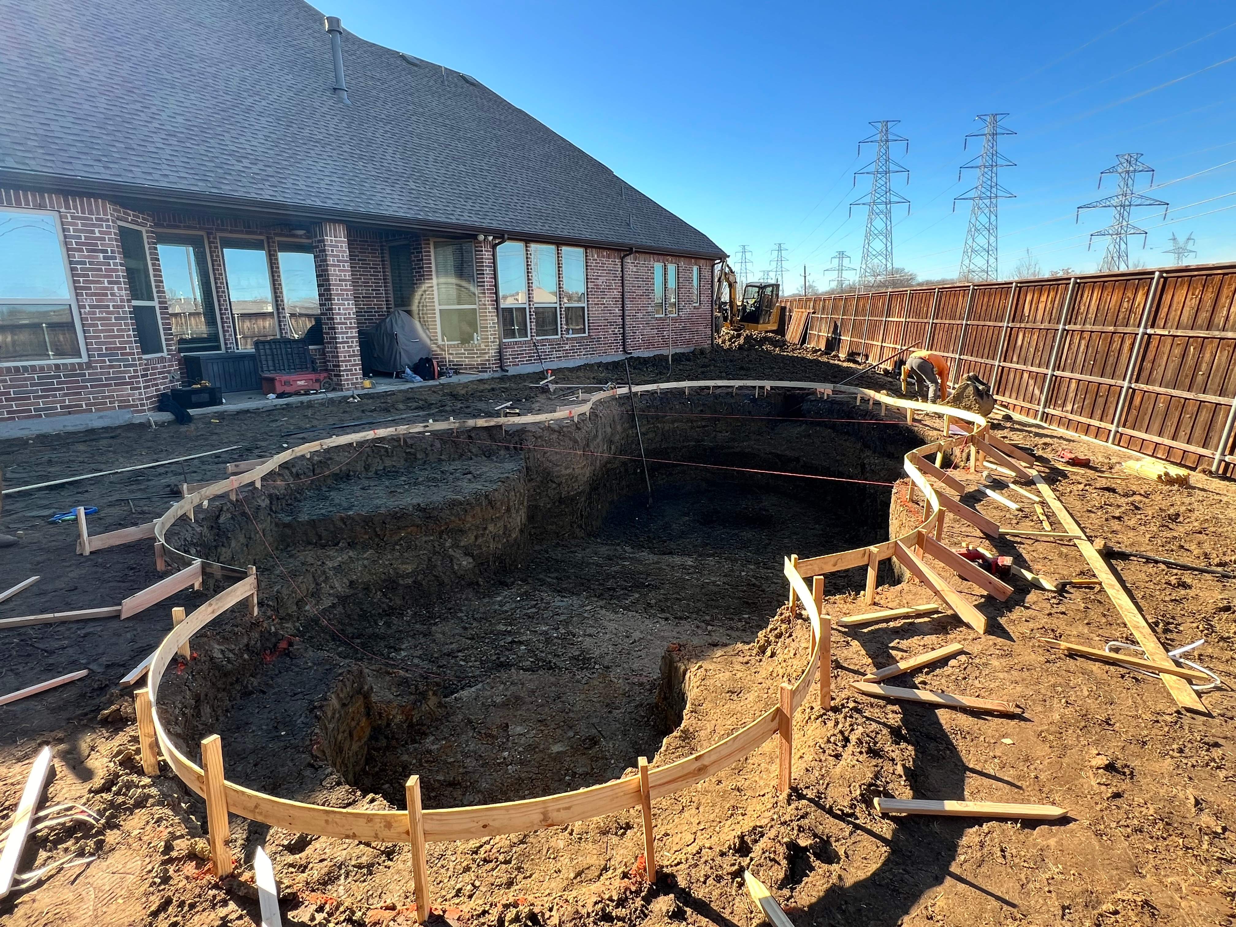 Freeform Pool and Spa with Pergola and Outdoor Kitchen by Pinnacle Pools and Spas - DFW