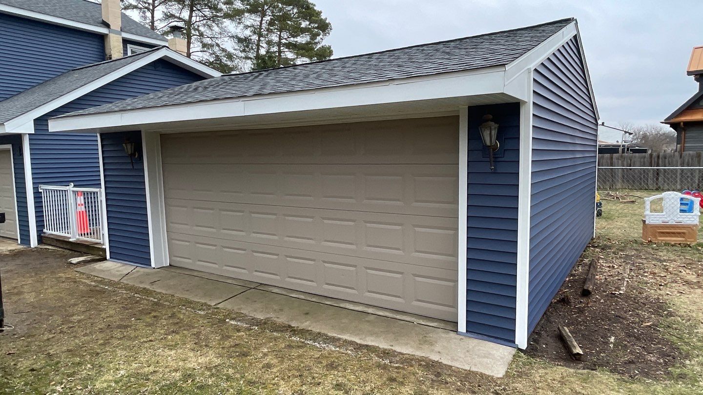 Siding Replacement using CertainTeed Restoration Classis D4 by 180 Contractors