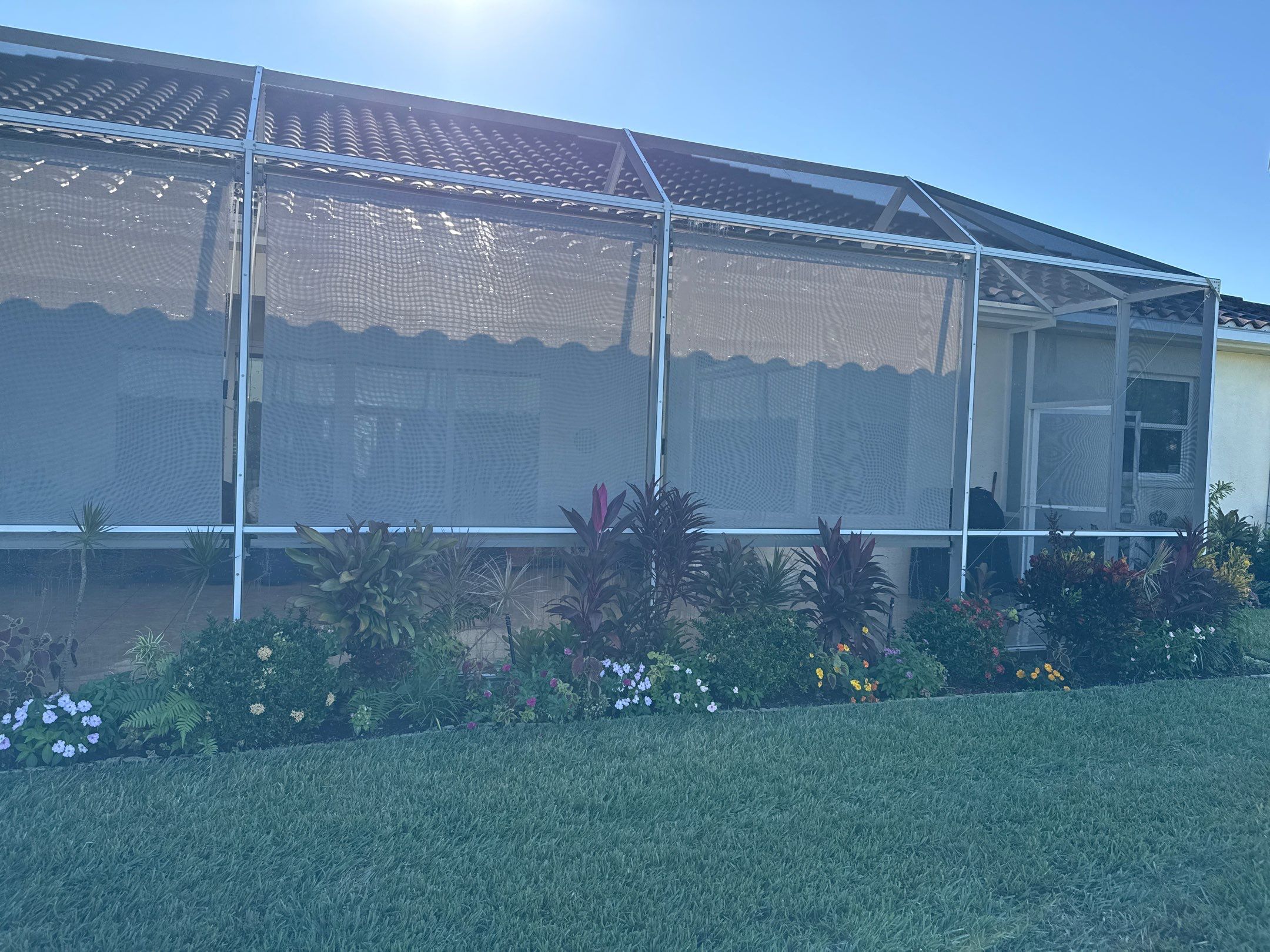 University Park Lanai Transformation | Screen Enclosure & Shade Cleaning by Sunshine AquaWash