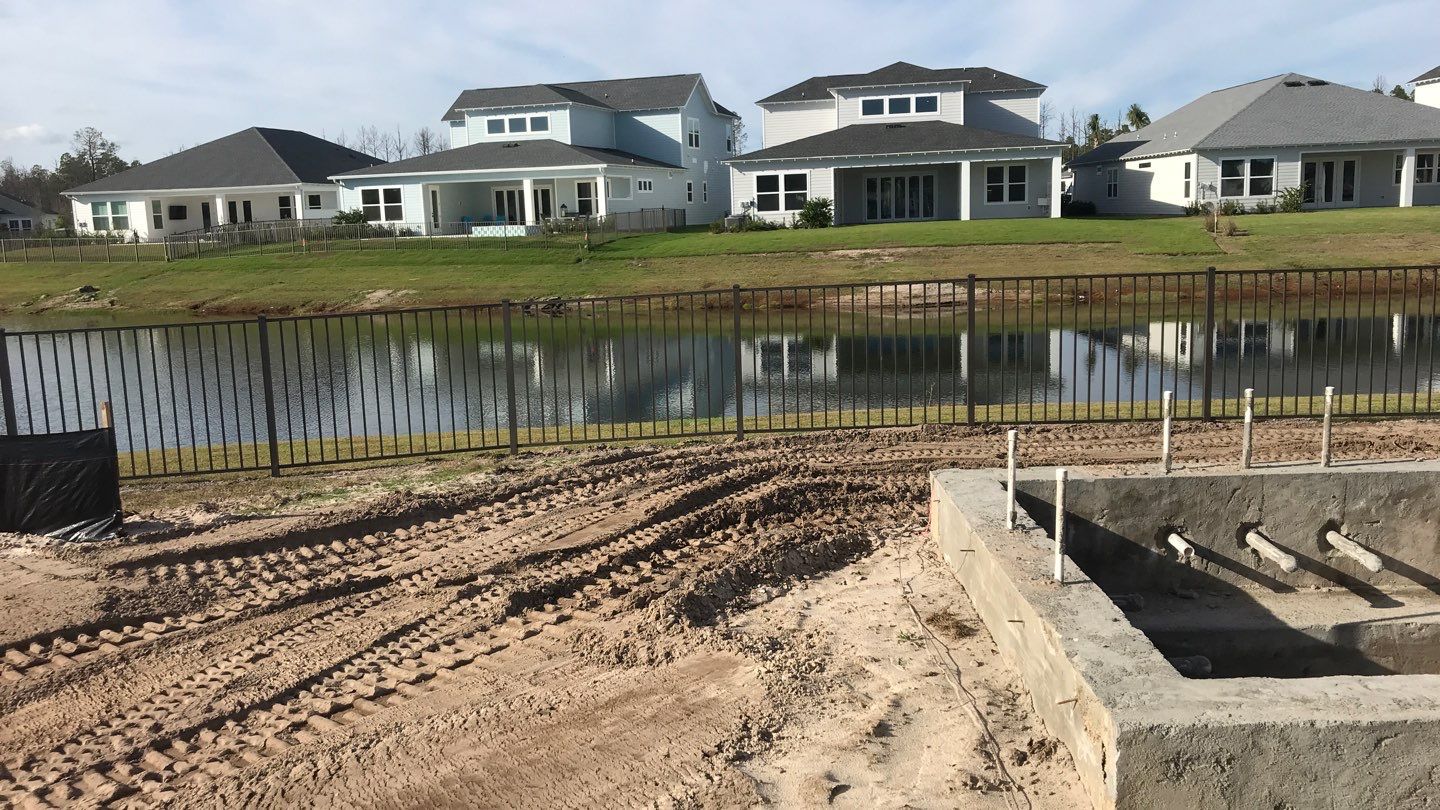 WATERSOUND CUSTOM BRONZE ALUMINUM using BRONZE ALUMINUM by Hip Square Fence Inc.