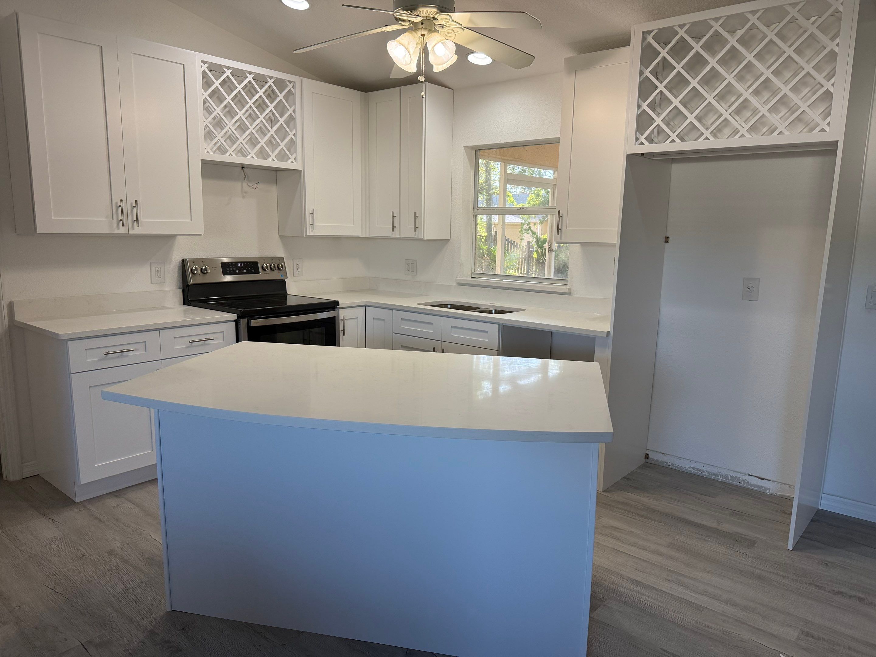 Mold Removal In North Port  by Ampm Restoration Services 