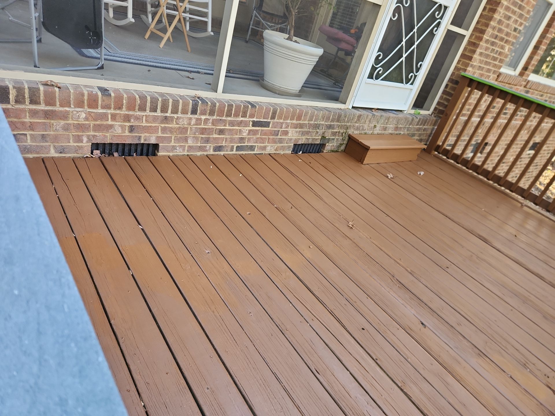 Wood Deck using Wood Stain by DuraSeal