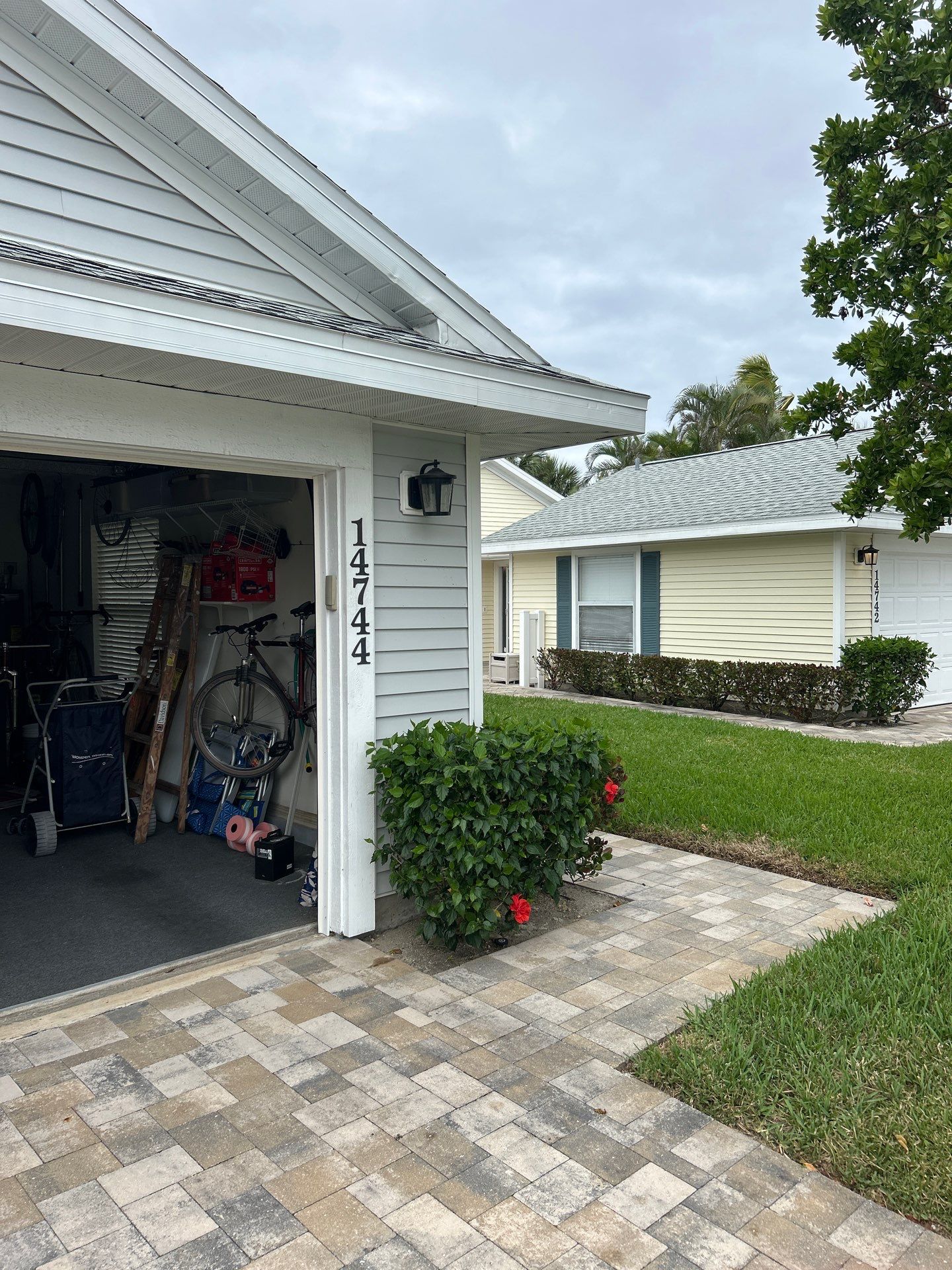 White Seamless Gutters in Fort Myers FL by Gutter Professors