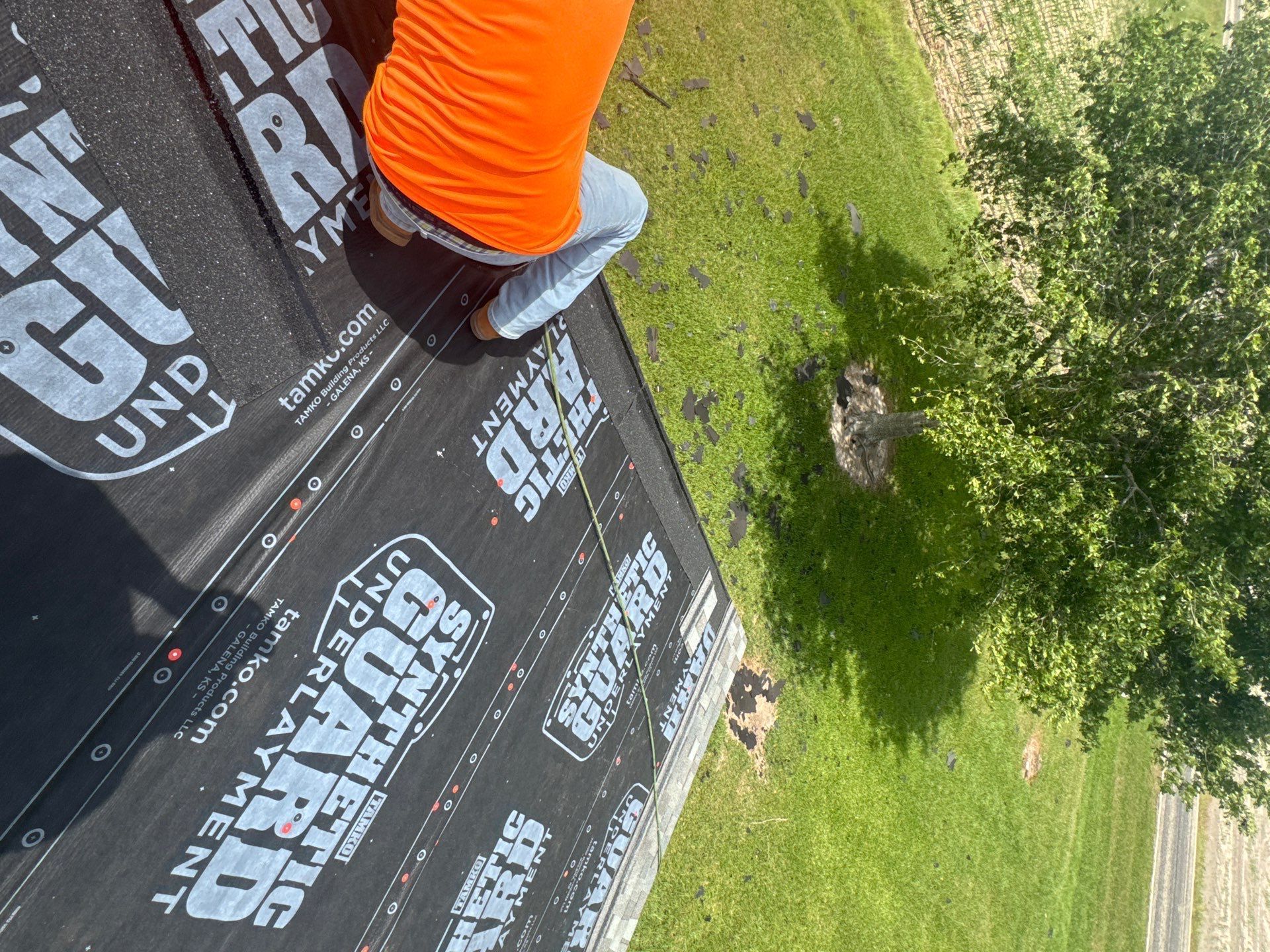 Roof Replacement louise by Roof Repair Company
