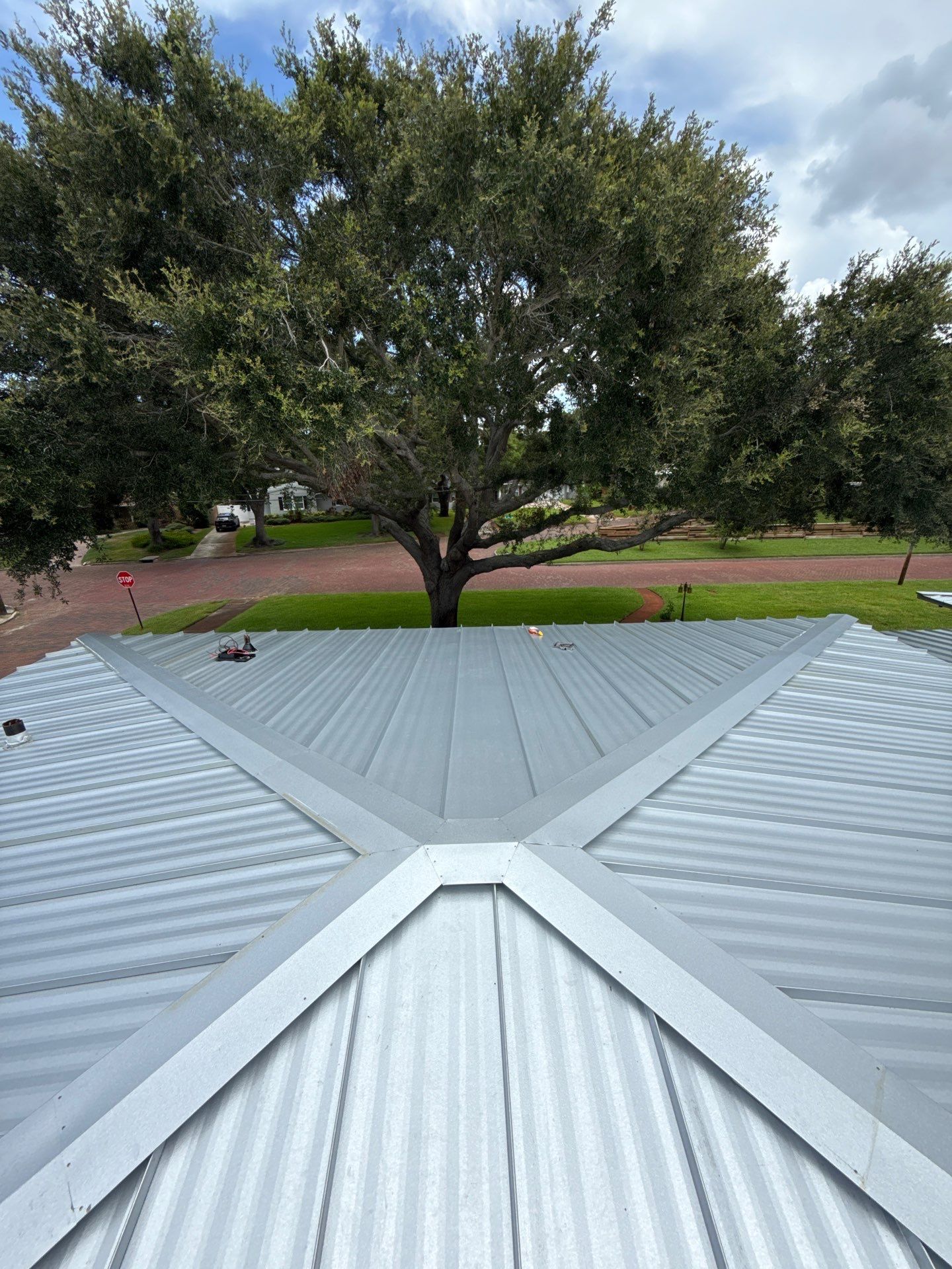 Project in St. Petersburg 33710 by Mitchell Roofing Company LLC 