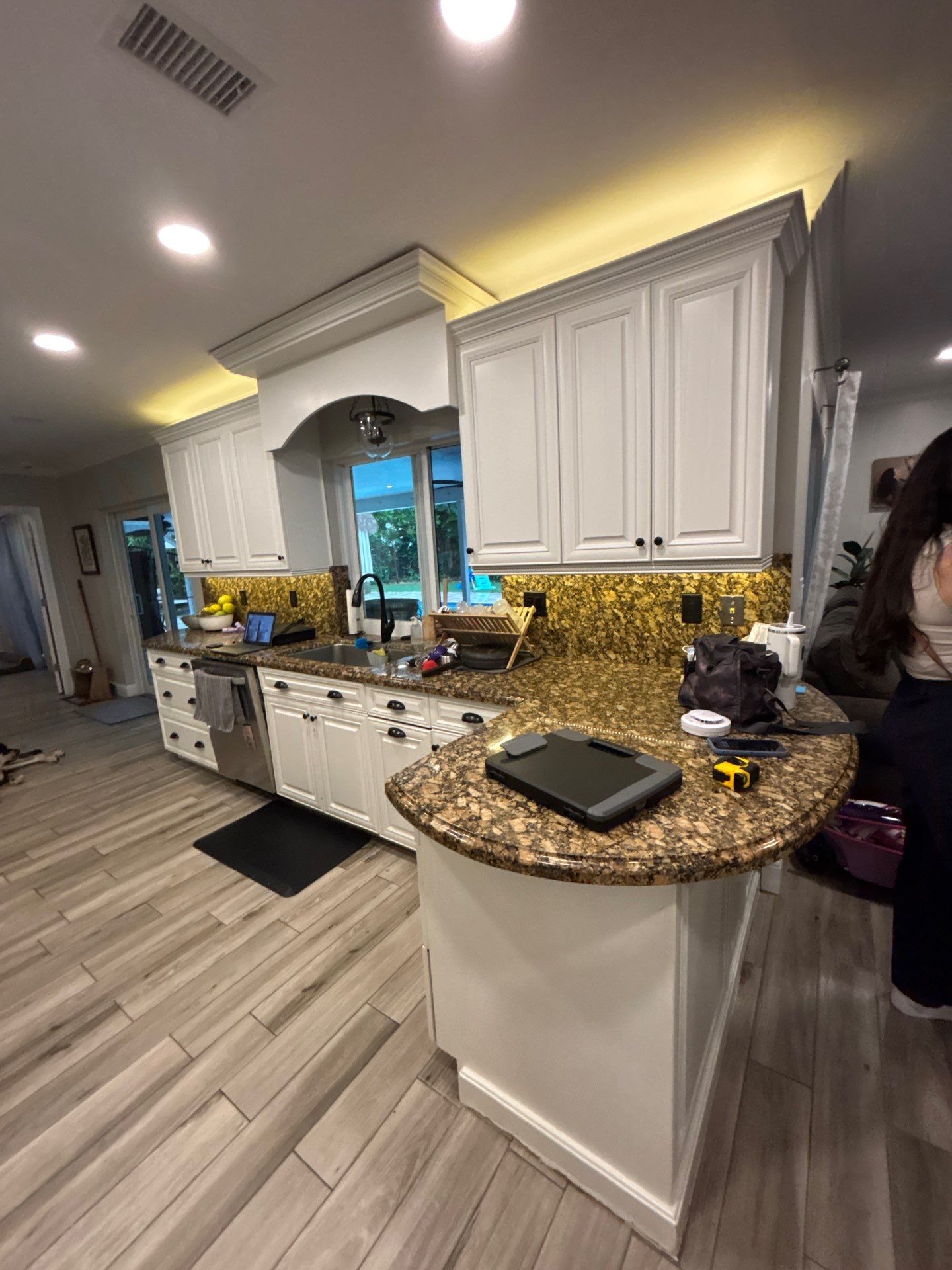 48x48 Flooring - East Boca Raton by Hevi Tile