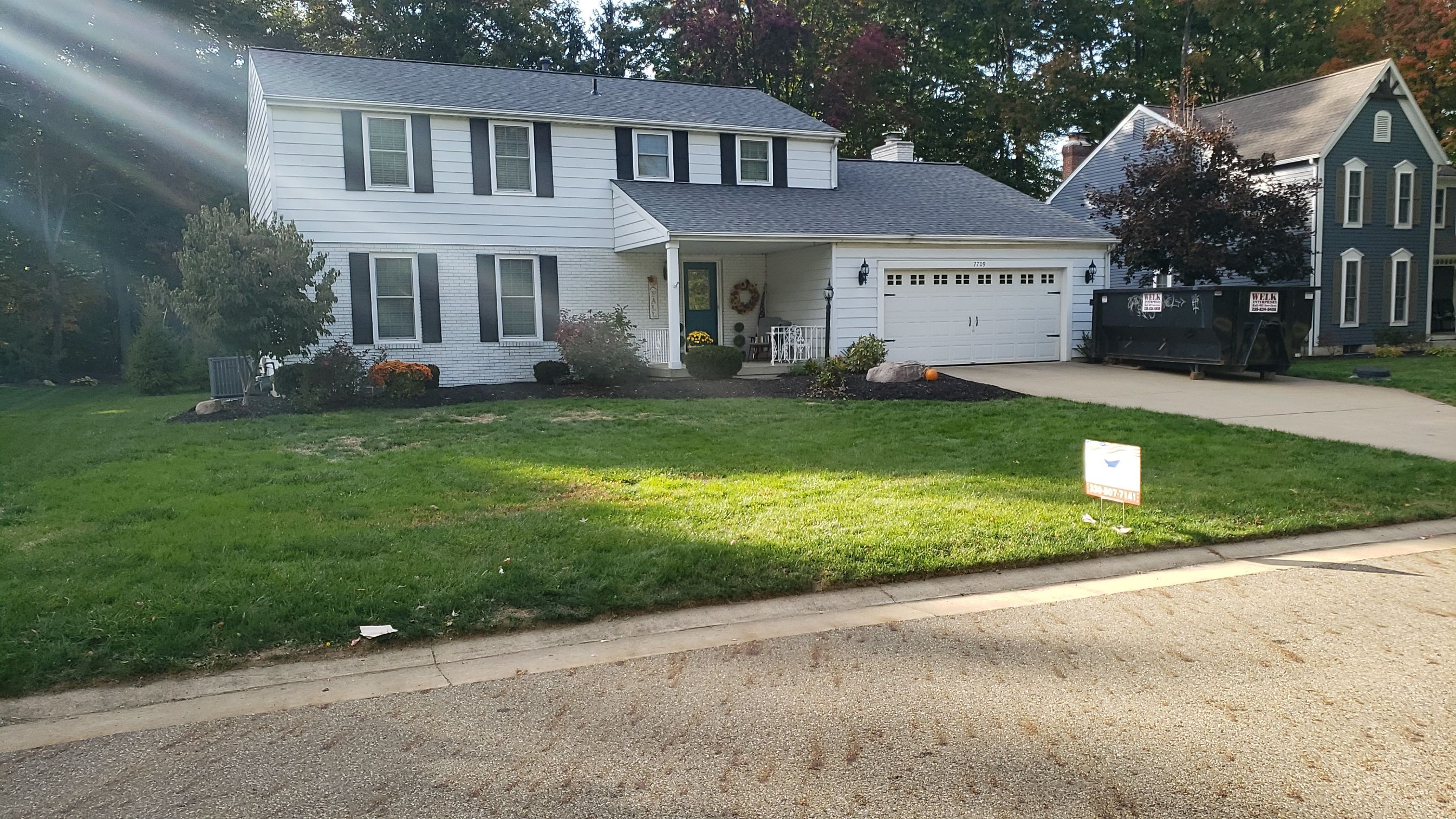 CERTAINTEED LANDMARK COLOR: PEWTER DRIP EDGE: WHITE by Eagle Eye Roofing