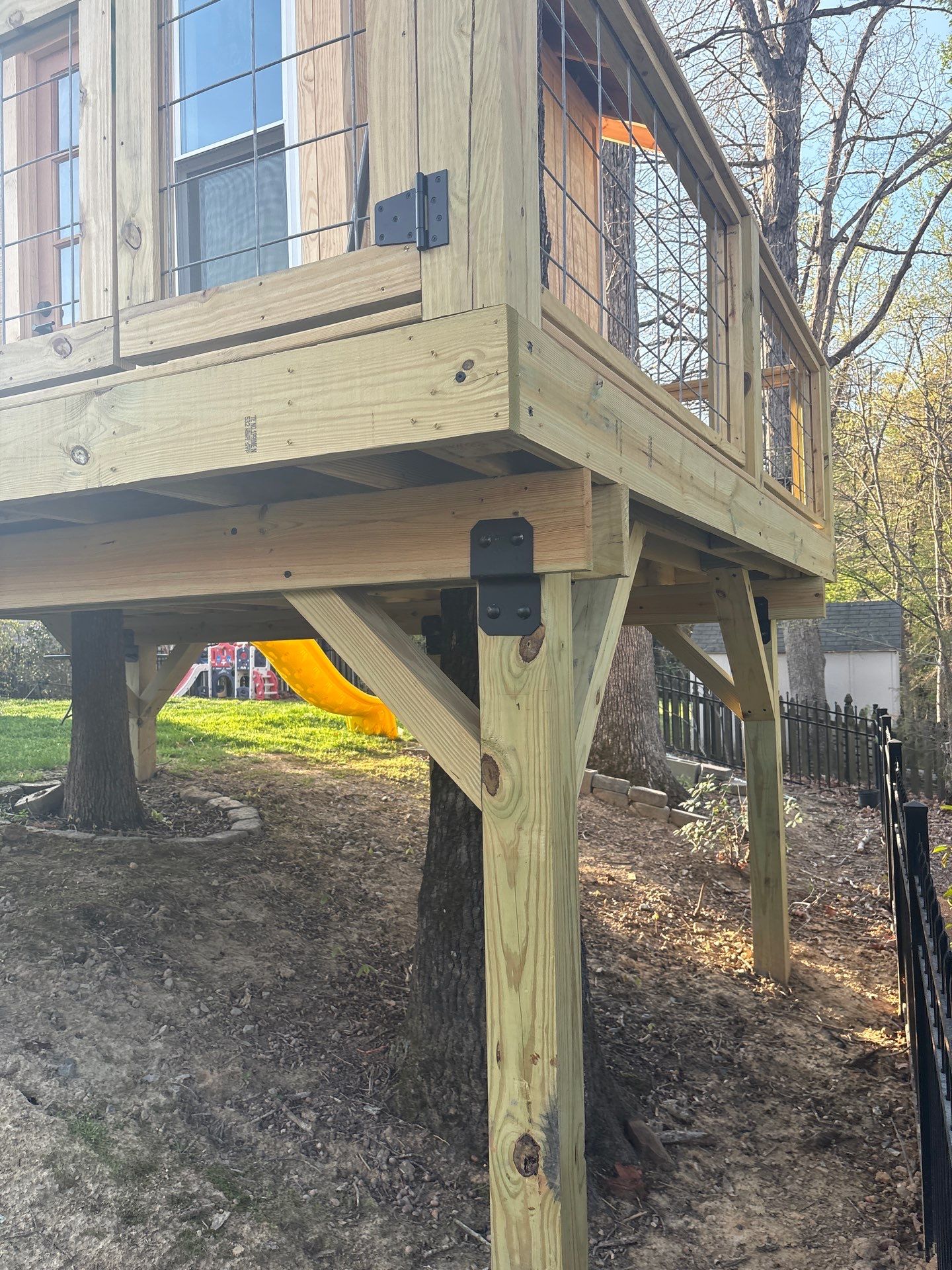 Tree House using Wood Sealant by DuraSeal