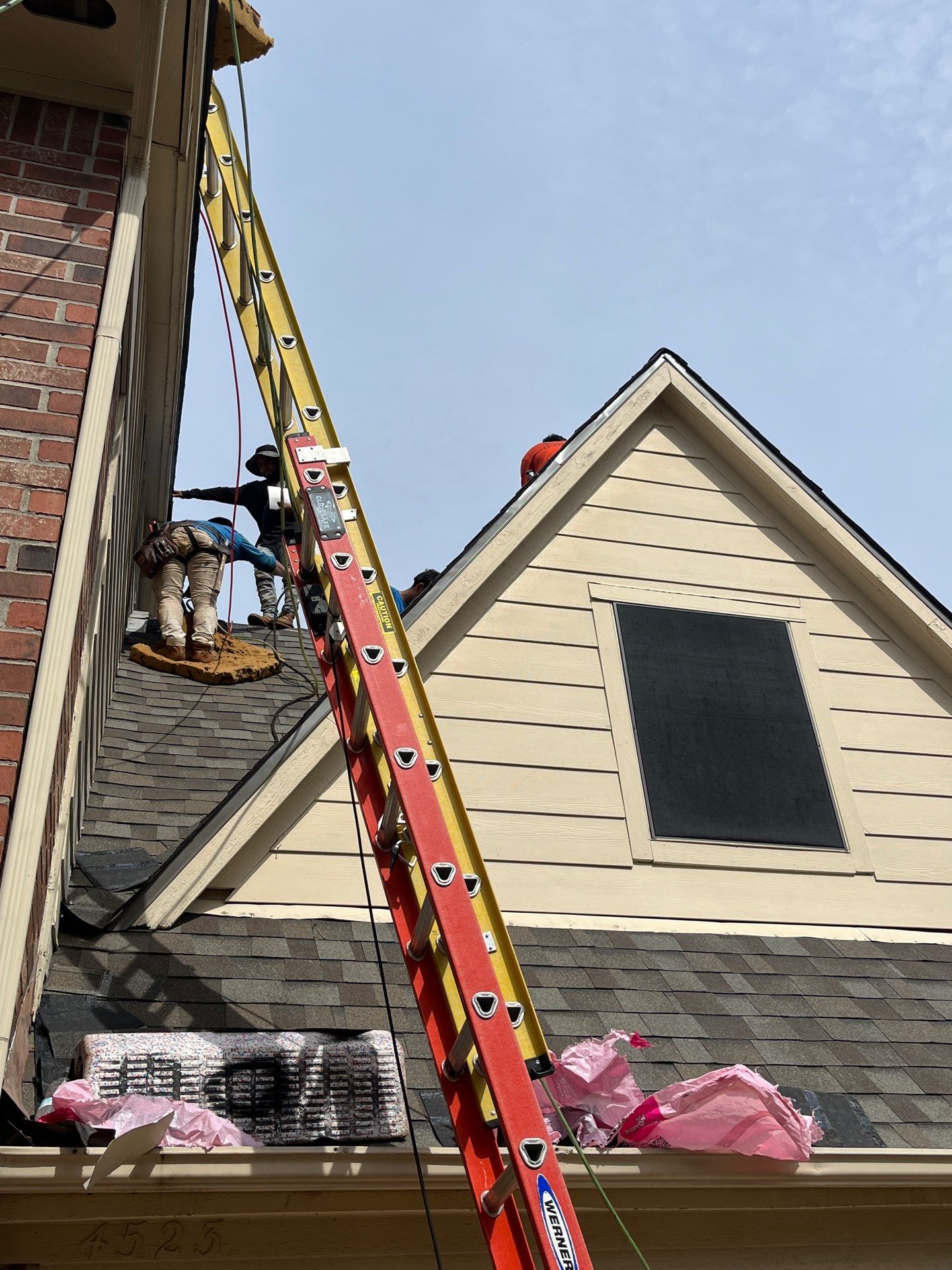 Residential Roofing Installation using Owen's Corning Duration (Lifetime) Shingles by Roof Repair Company