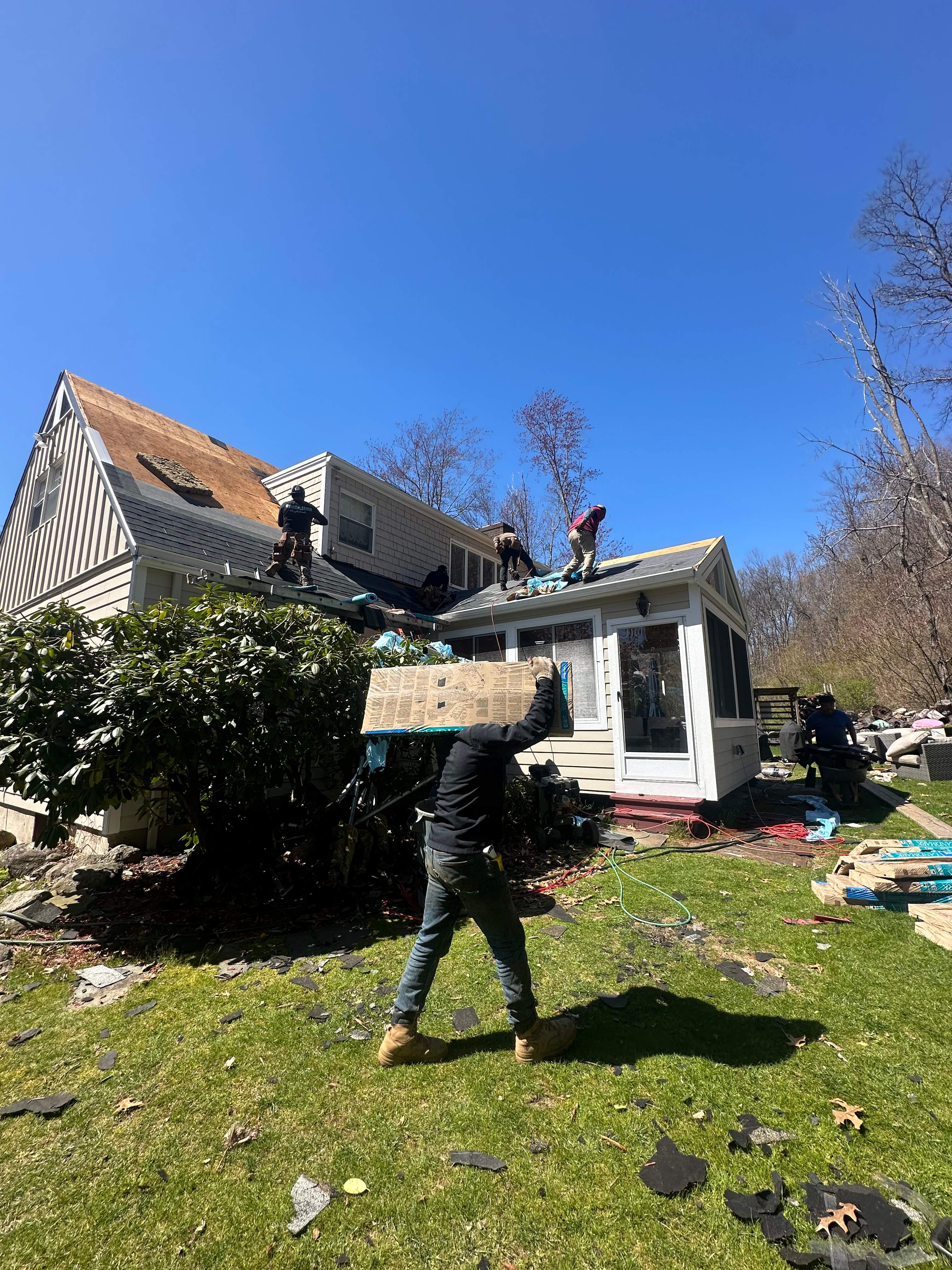 Full Roof Replacement on Large Home in North Andover, MA – CertainTeed Landmark, Charcoal Black by JOHNNYS PRO