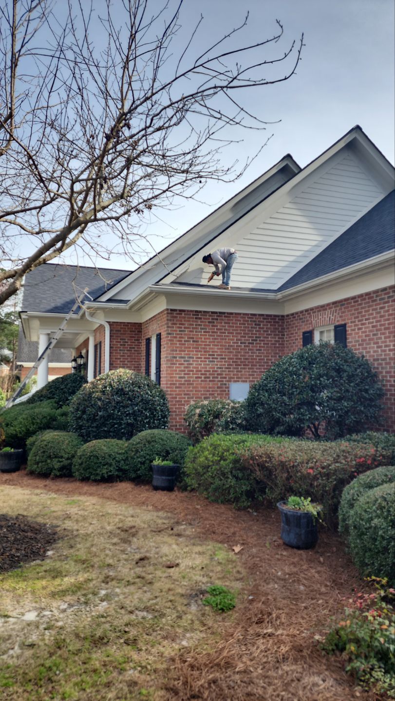 Residential Roofing Installation using Owens Corning® Oakridge Onyx Black by Indigo State Roofing