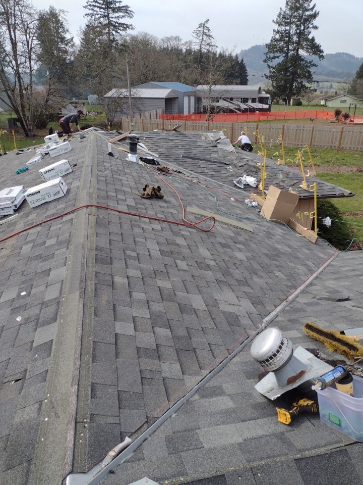Residential Re-Roof in Lebanon Oregon by Orezona Building & Roofing Company, Inc.