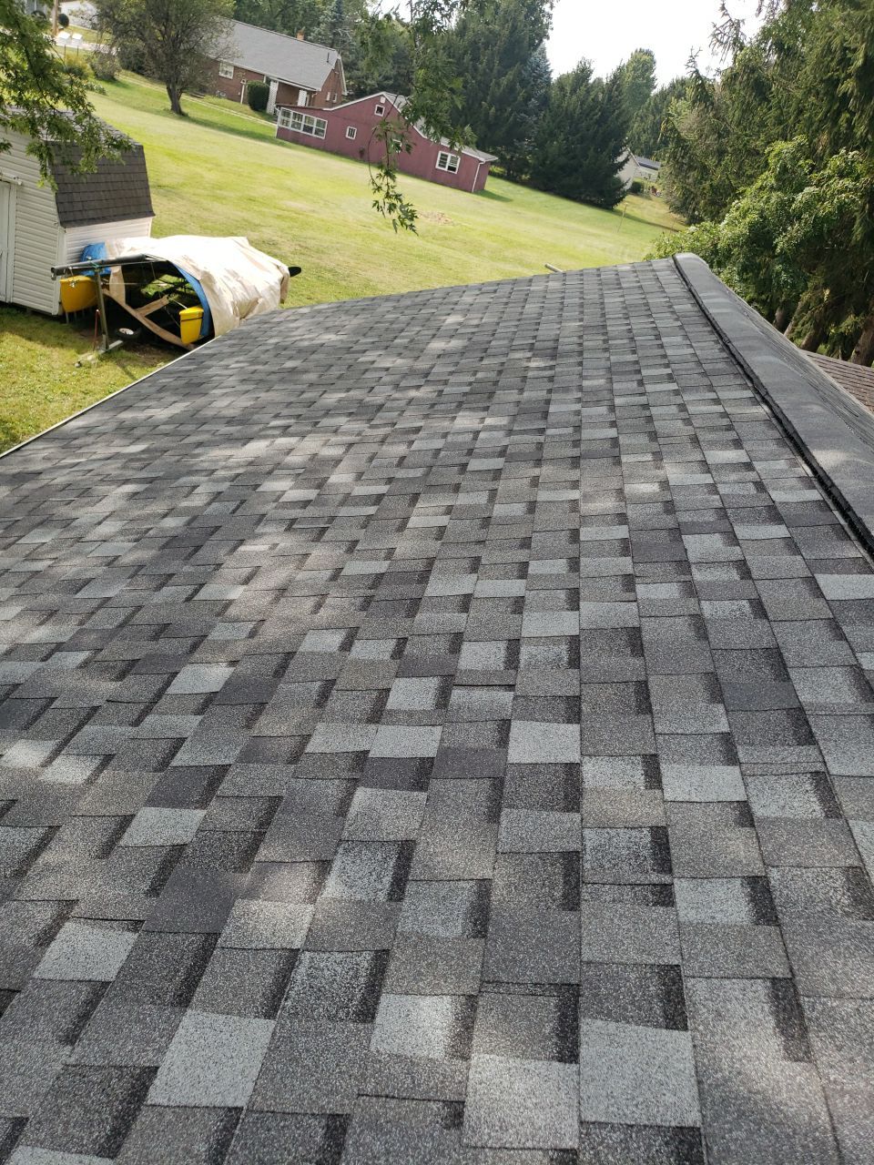 Brand: Atlas Pinnacle Color: Pristine Scotchgard Coastal Granite Drip: White by Eagle Eye Roofing