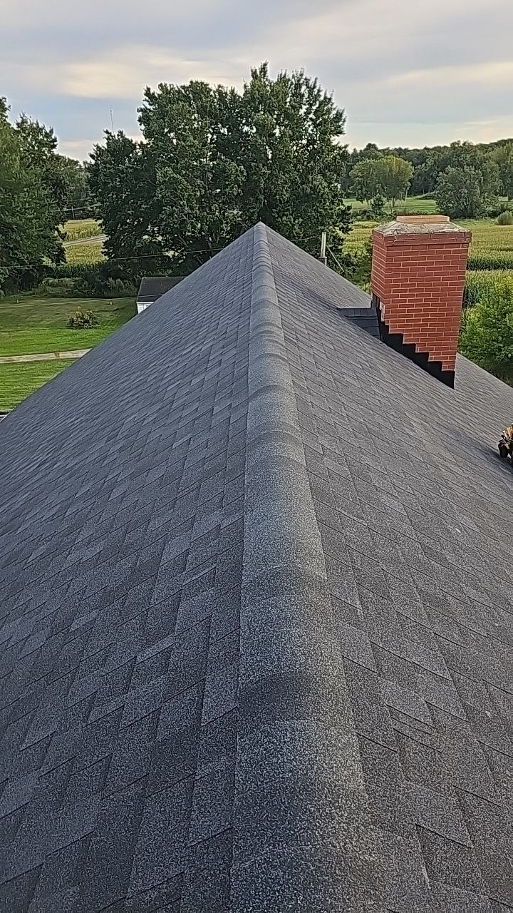 ATLAS PINNACLE COLOR: BLACK PRISTINE by Eagle Eye Roofing