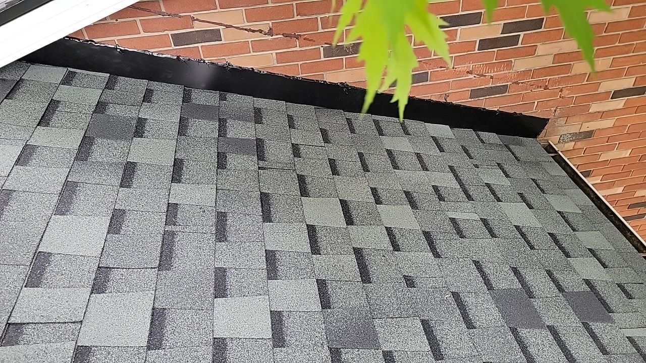 Atlas Pinnacle Pristine Scotchgard: Hearthstone Drip Edge: Black by Eagle Eye Roofing