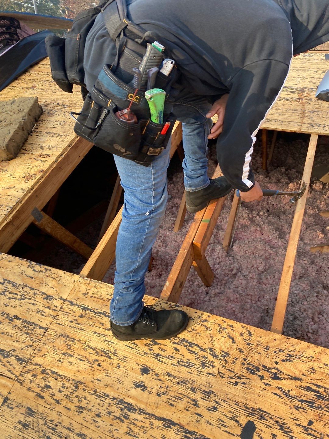 Residential Roofing Installation using Owens Corning Duration, Driftwood by Absolute Roofing and Construction
