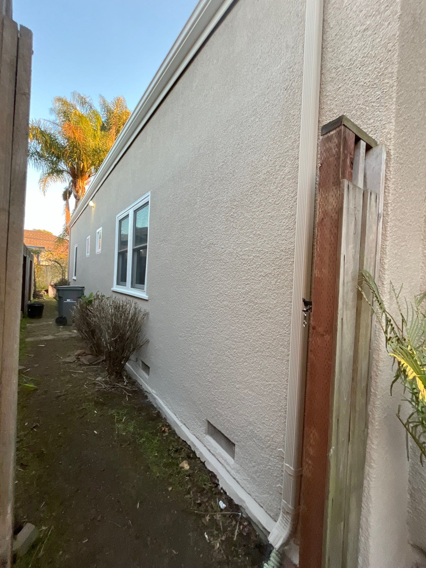 Exterior Painting using Sherwin-Williams  by Herrera’s Bay Area Painting inc.