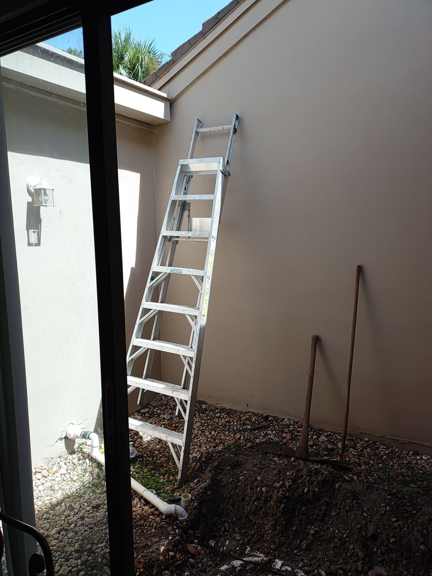 Replace gutter using Gutter Guards, Seamless Gutters, New Downspouts in Palm Harbor FL by Gutter Professors