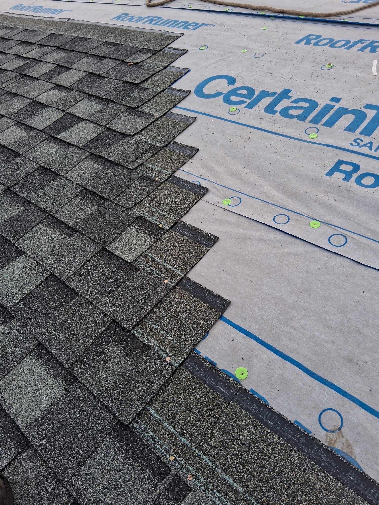 Residential Roofing Installation with CertainTeed Landmark PRO Madrid Ln Pasco, WA by Alpine Roofing