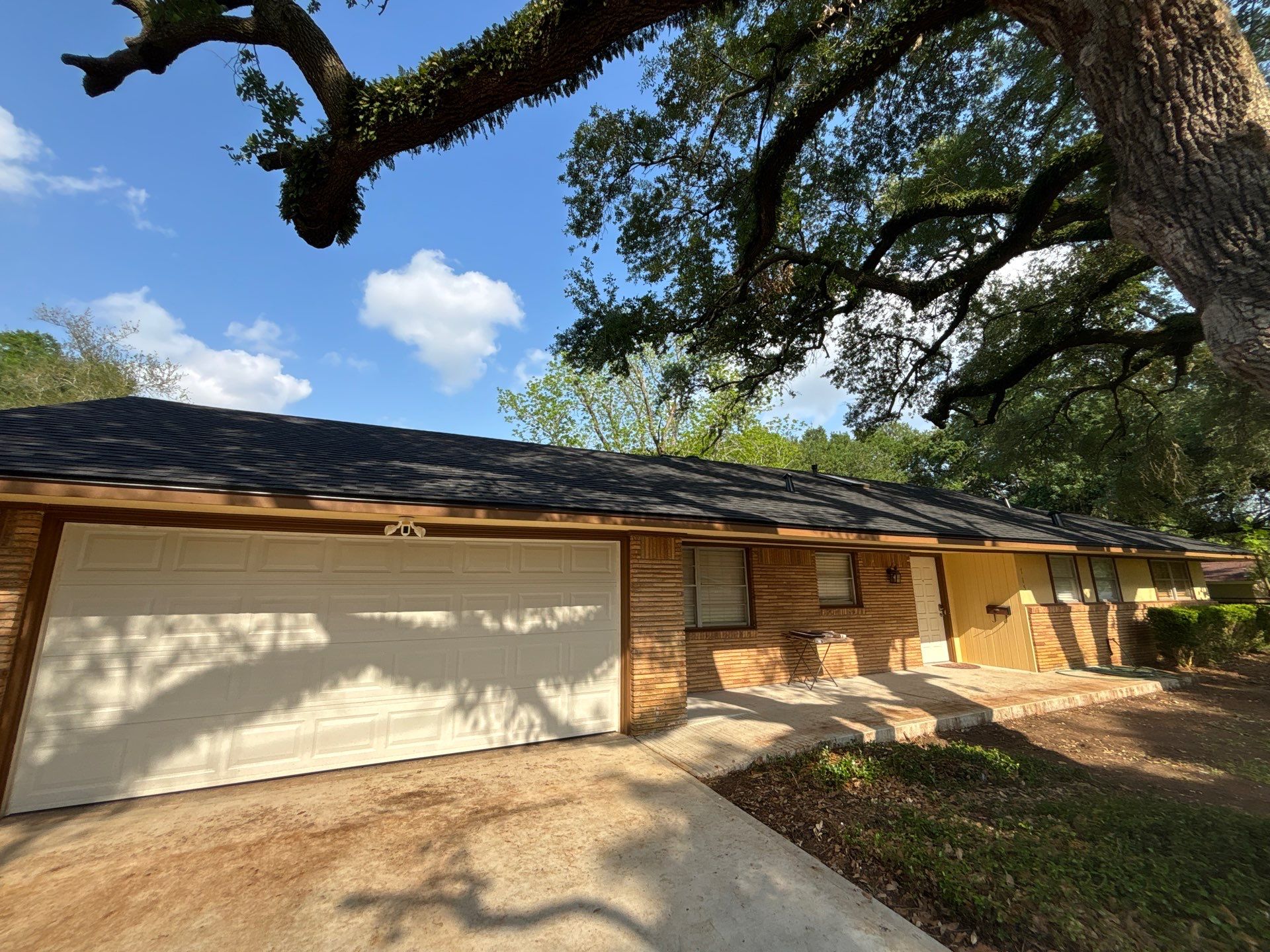 Roof Replacement Sugarland by Roof Repair Company