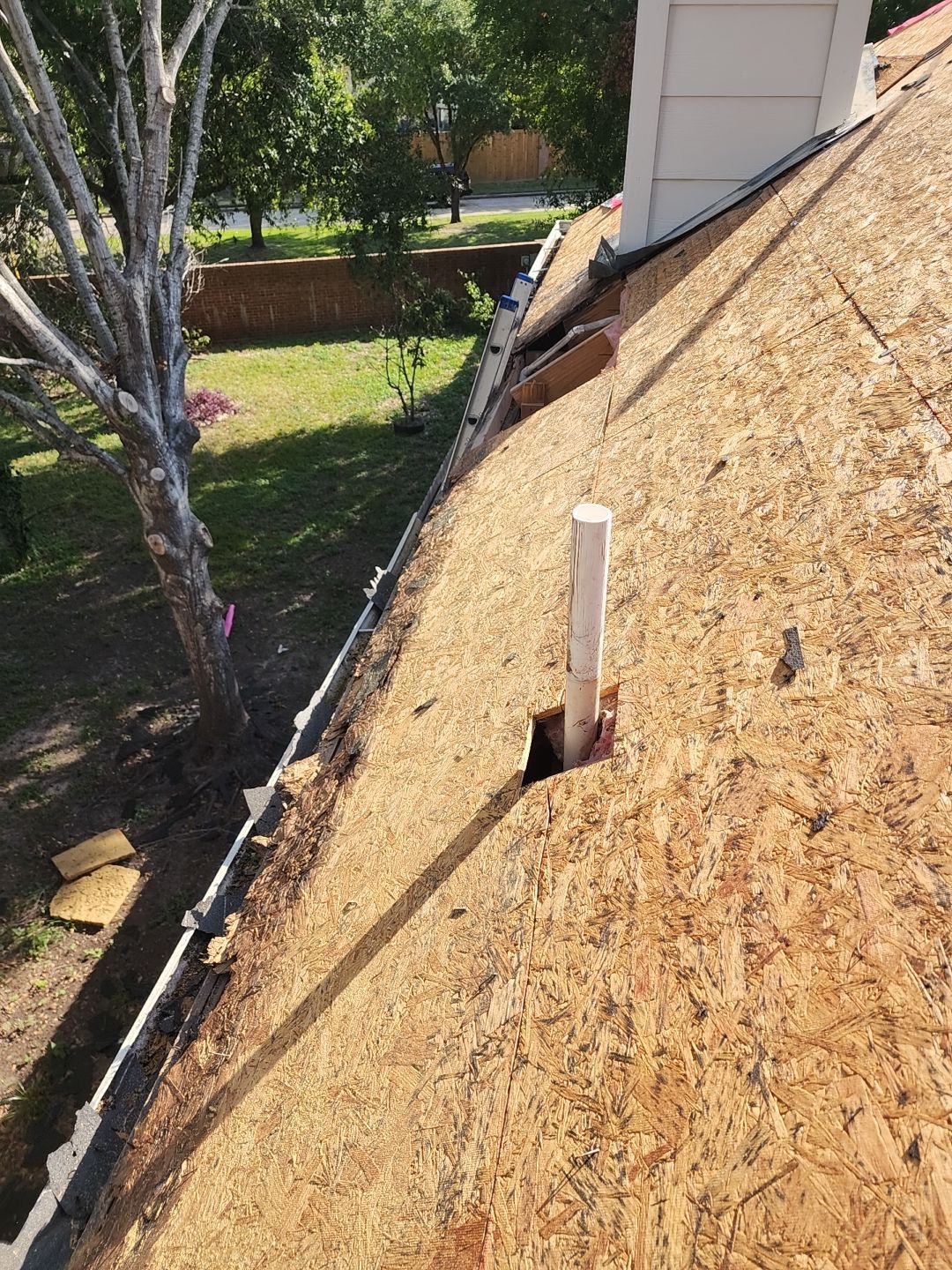 Residential Roofing Installation using Owen's Corning Duration (Lifetime) Shingles by Roof Repair Company