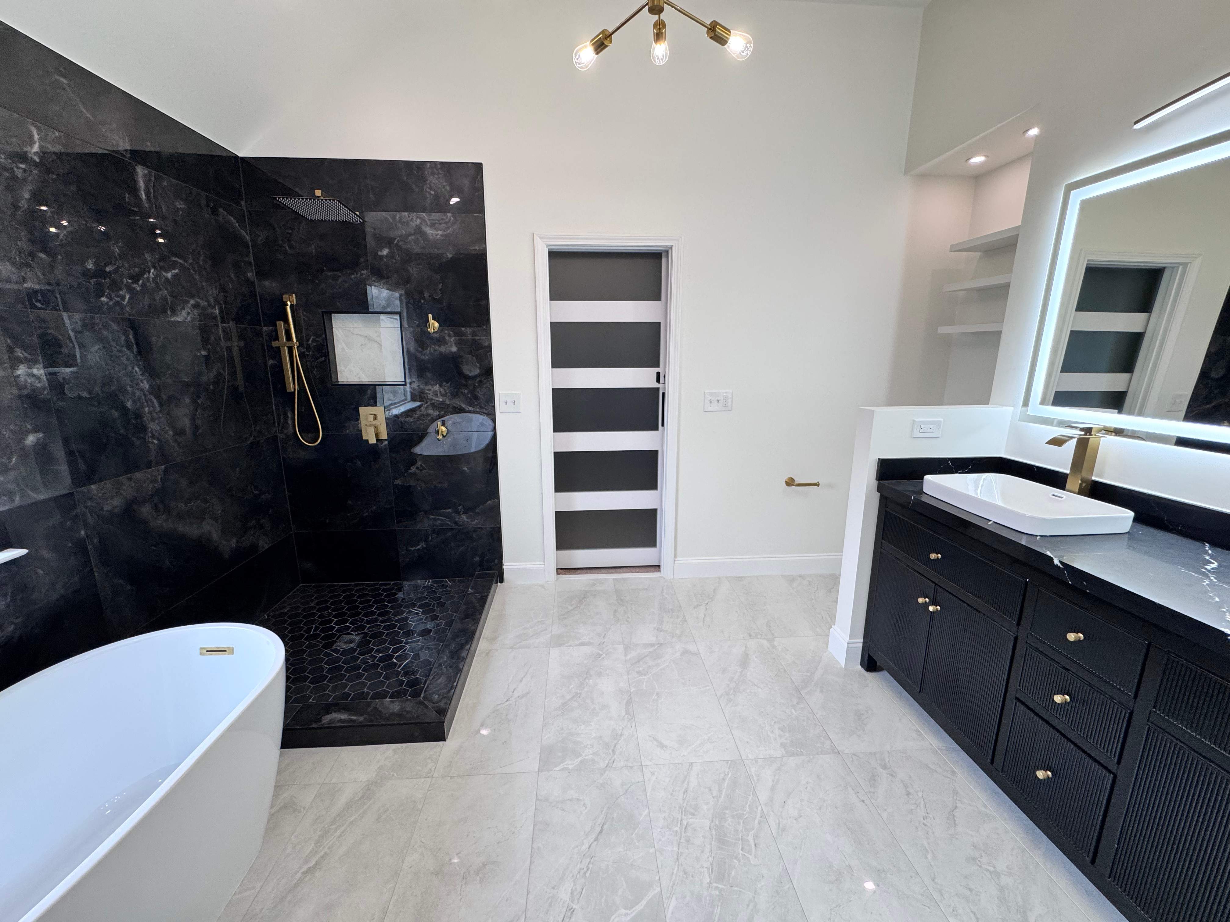 Master bathroom renovation by Prudencio