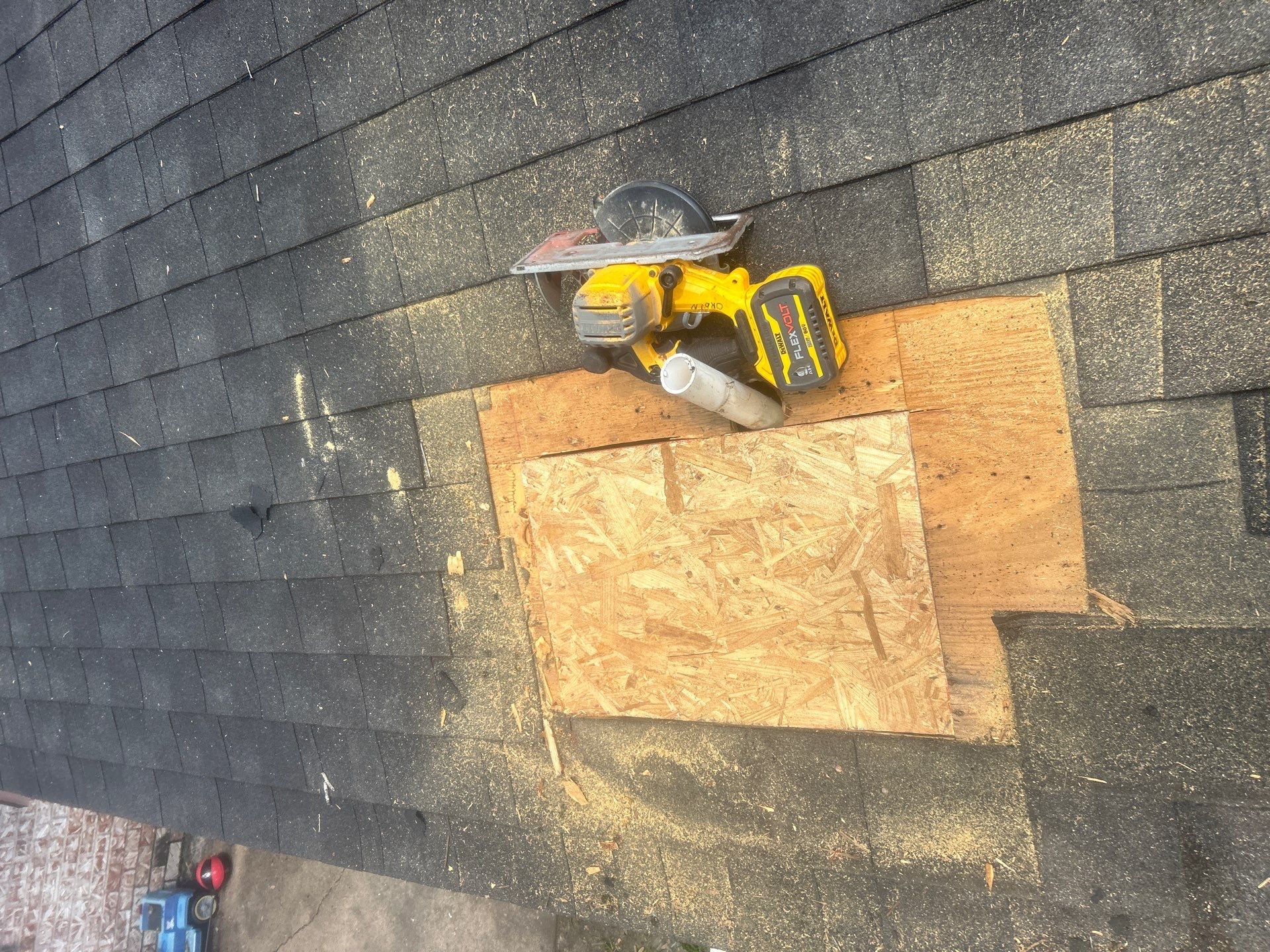 Hail Damage using Owen's Corning Duration (Lifetime) Shingles by Roof Repair Company