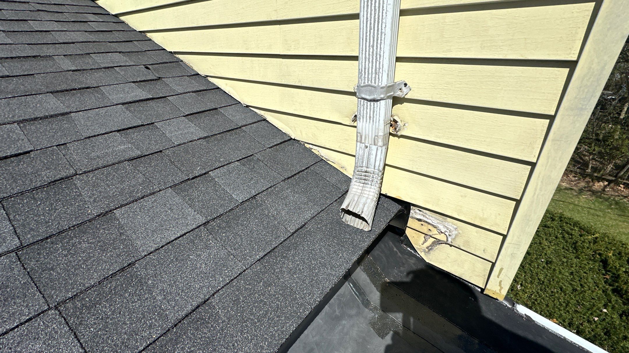 Black Shadow & Rubber by Tamlin Roofing