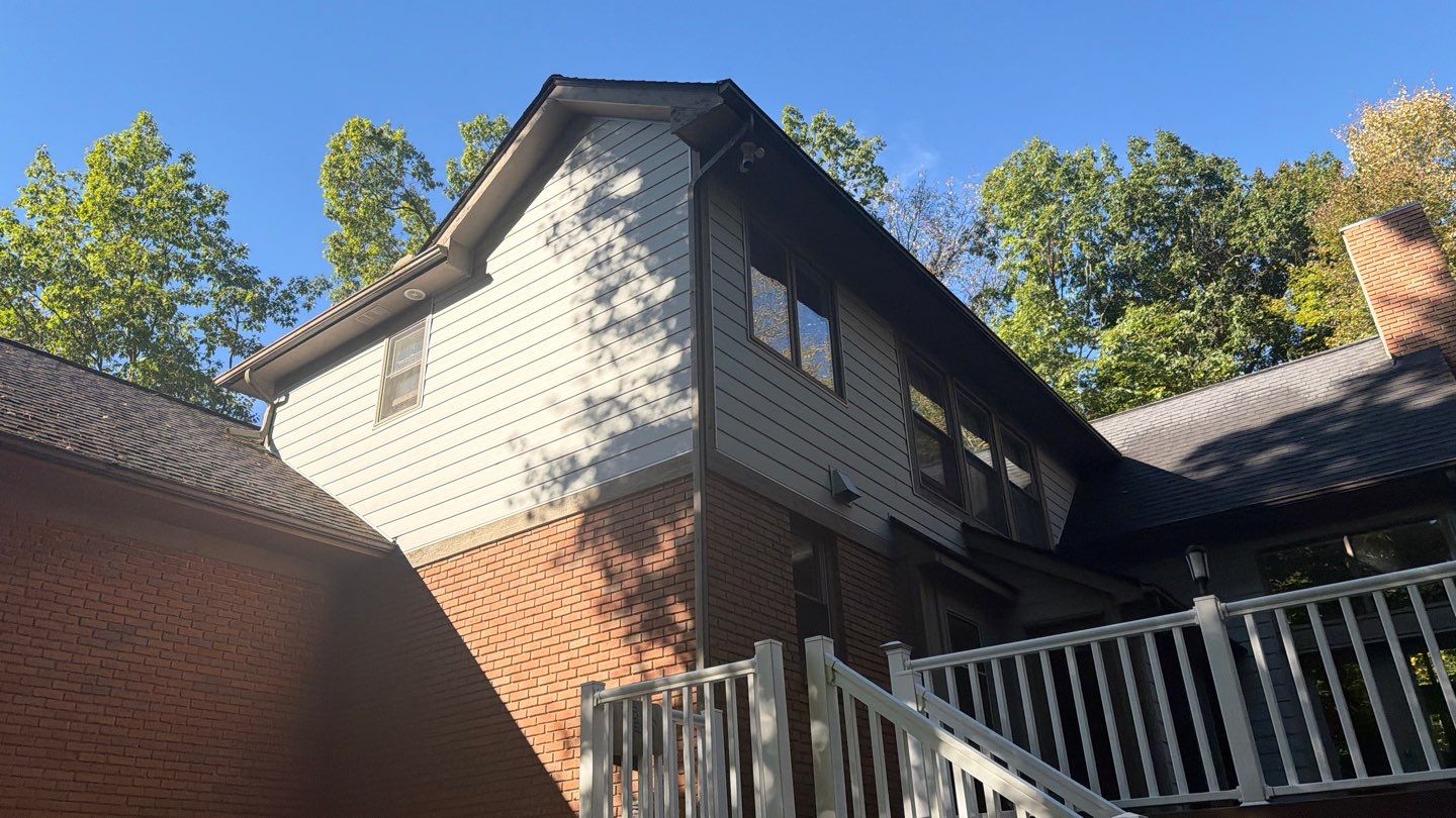 Siding Replacement using Alside S7 Cedar Mill Grain Cape Cod Grey by 180 Contractors