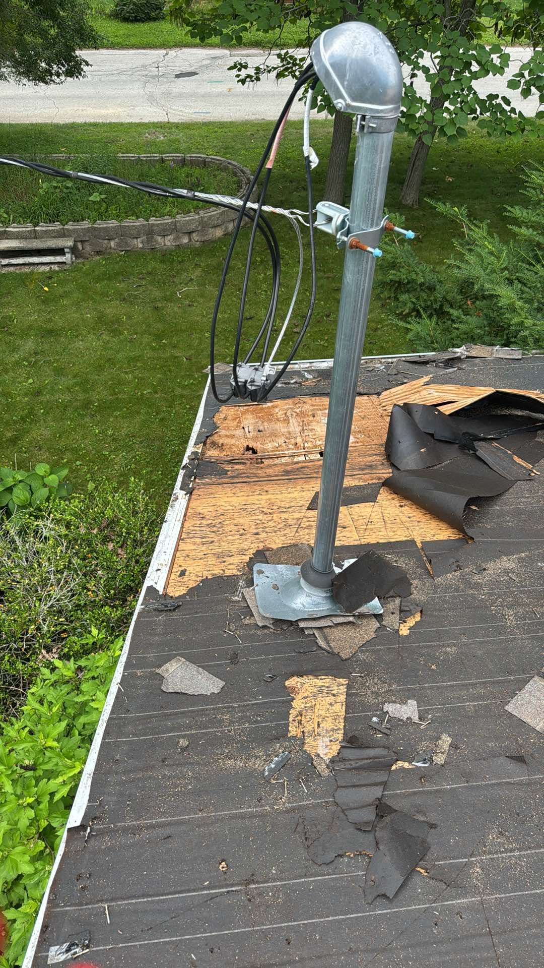 Roberts Home  by Gellings Roofing & Siding