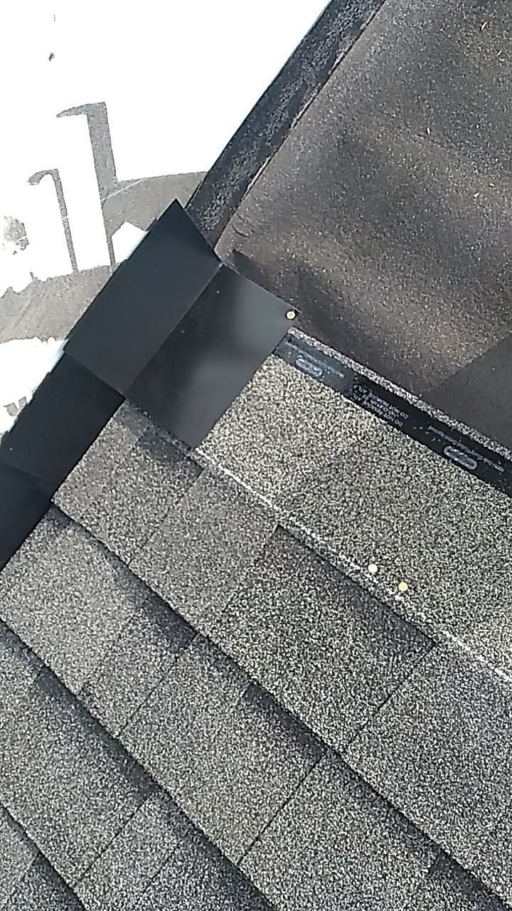 Residential Roofing Installation using Owens Corning Oakridge- Williamsburg Gray by Indigo State Roofing