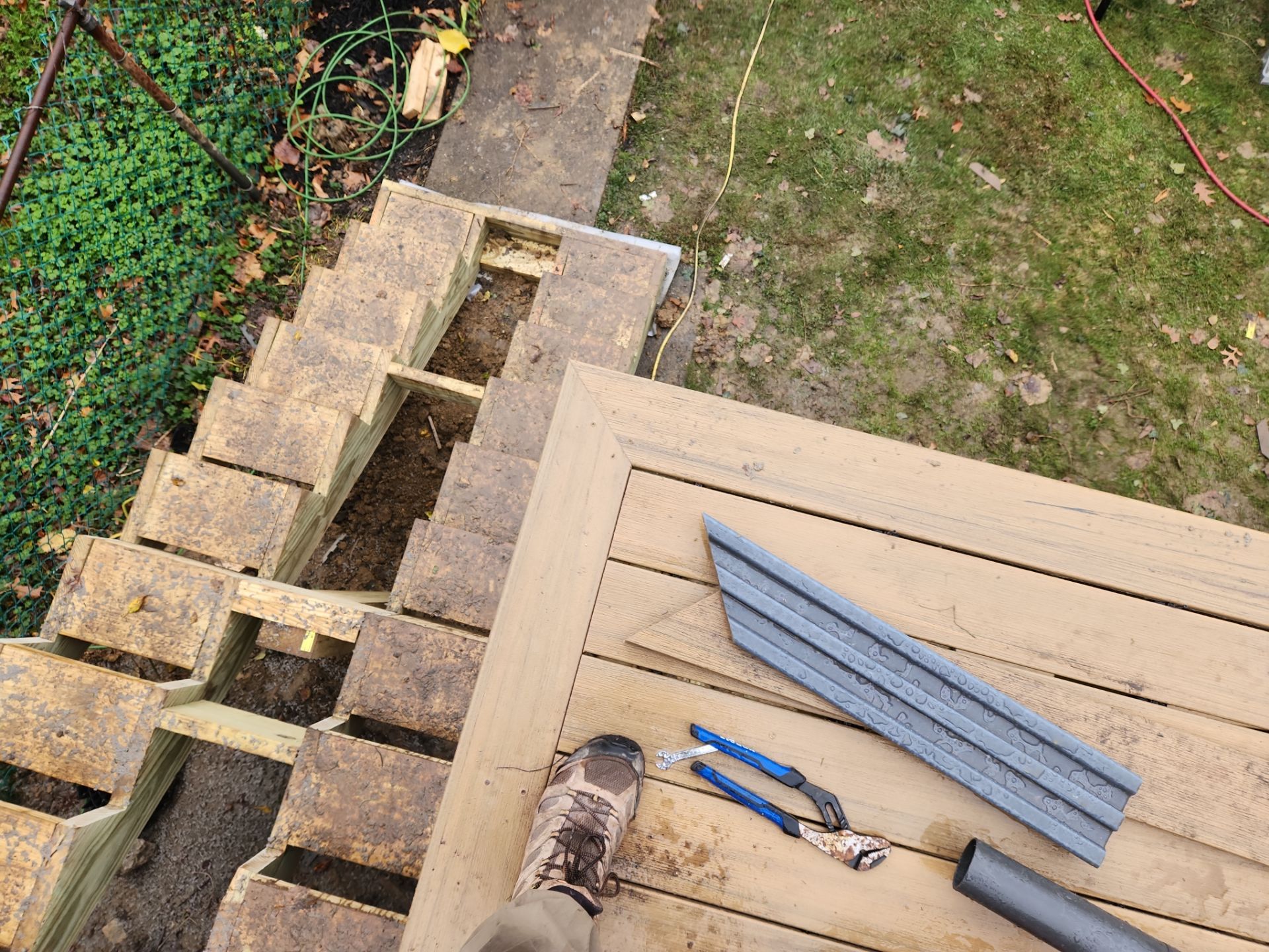 Deck by Cousins Roofing Siding & Decks