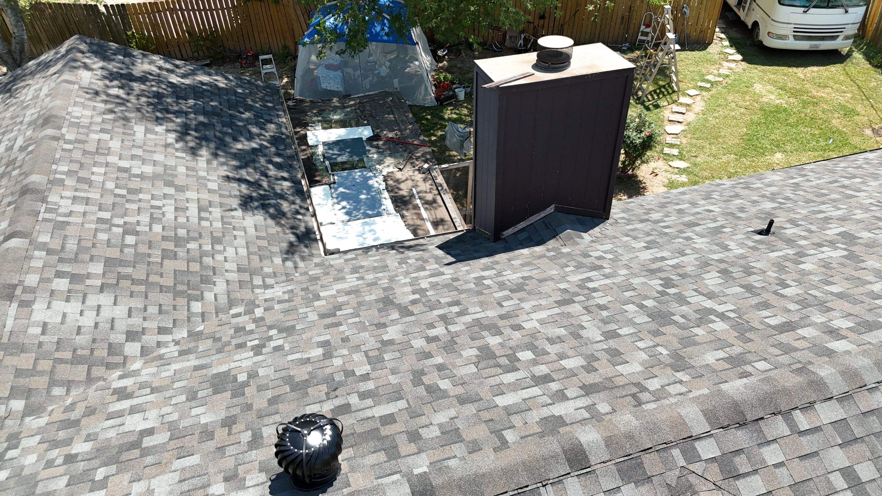 Williamsburg Gray - Owens Corning TruDefinition Duration by RoofsOnly.com