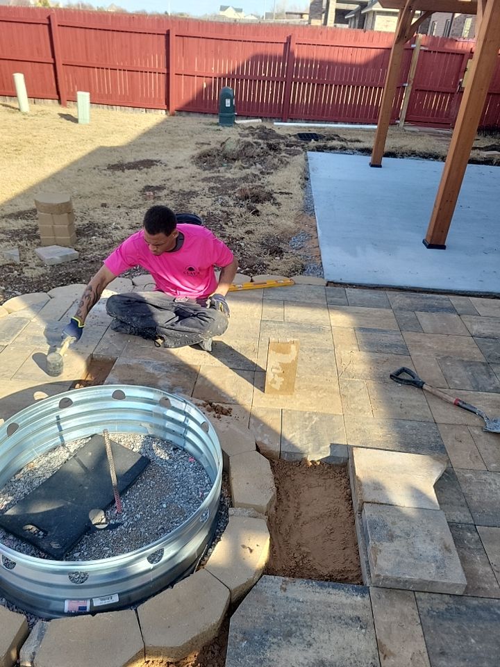Outdoor kitchen by Clays Services Inc