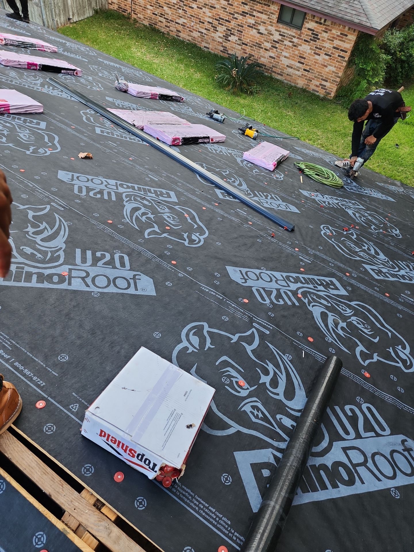 Residential Roofing Installation using Owen's Corning Duration (Lifetime) Shingles by Roof Repair Company