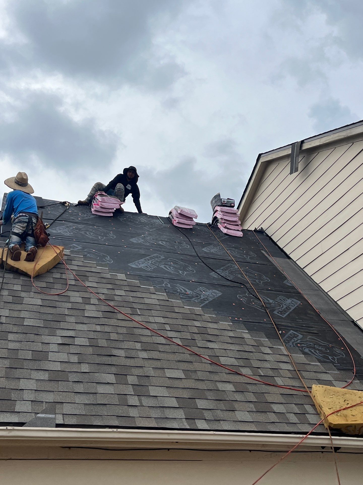 Residential Roofing Installation using Owen's Corning Duration (Lifetime) Shingles by Roof Repair Company