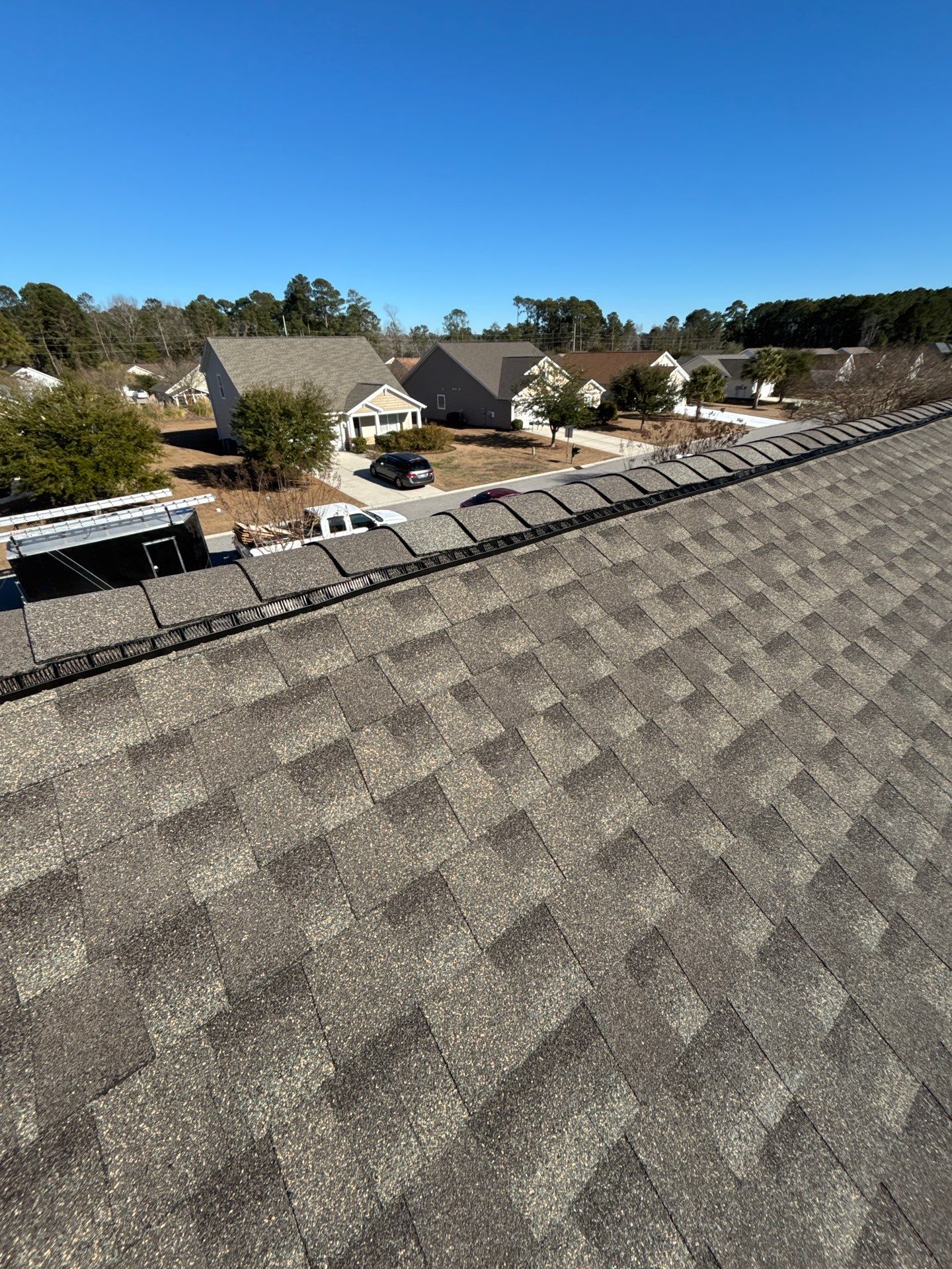 GAF HDZ - Weathered Wood by Linta Roofing Inc