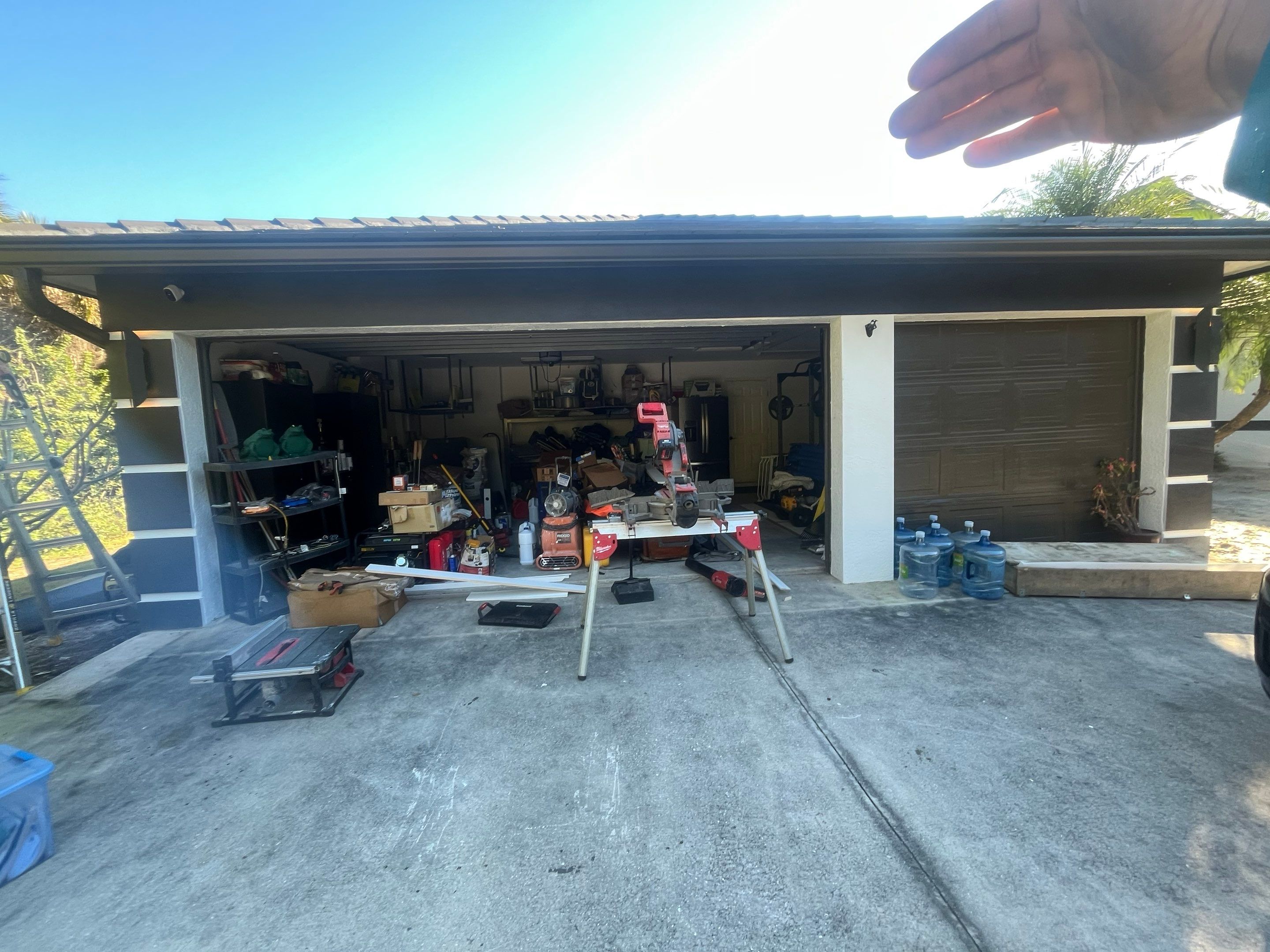 Bronze Seamless Gutters using bronze gutters in Naples FL by Gutter Professors