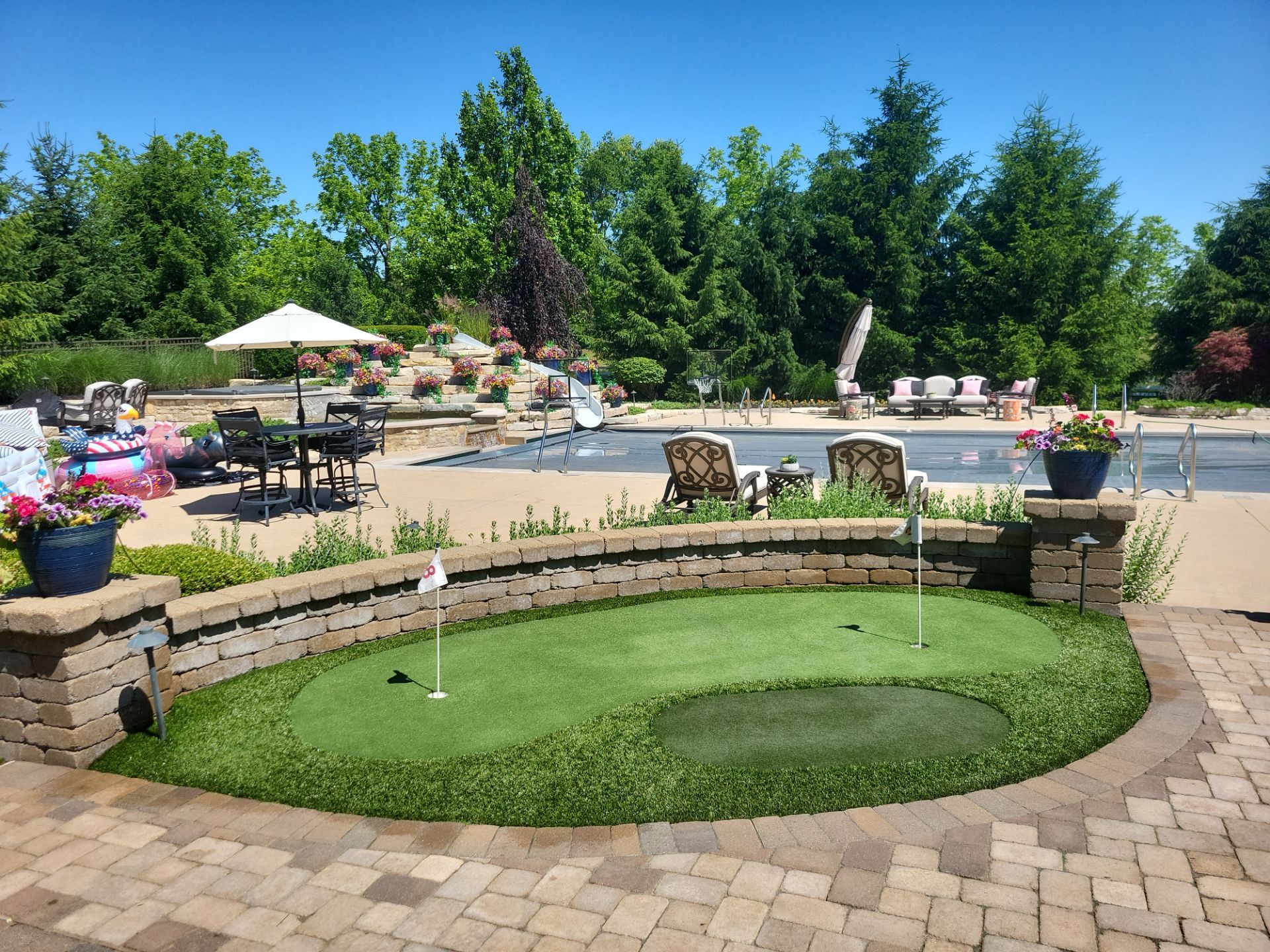 Backyard Putting Course in Delaware, Ohio by Southwest Greens Midwest
