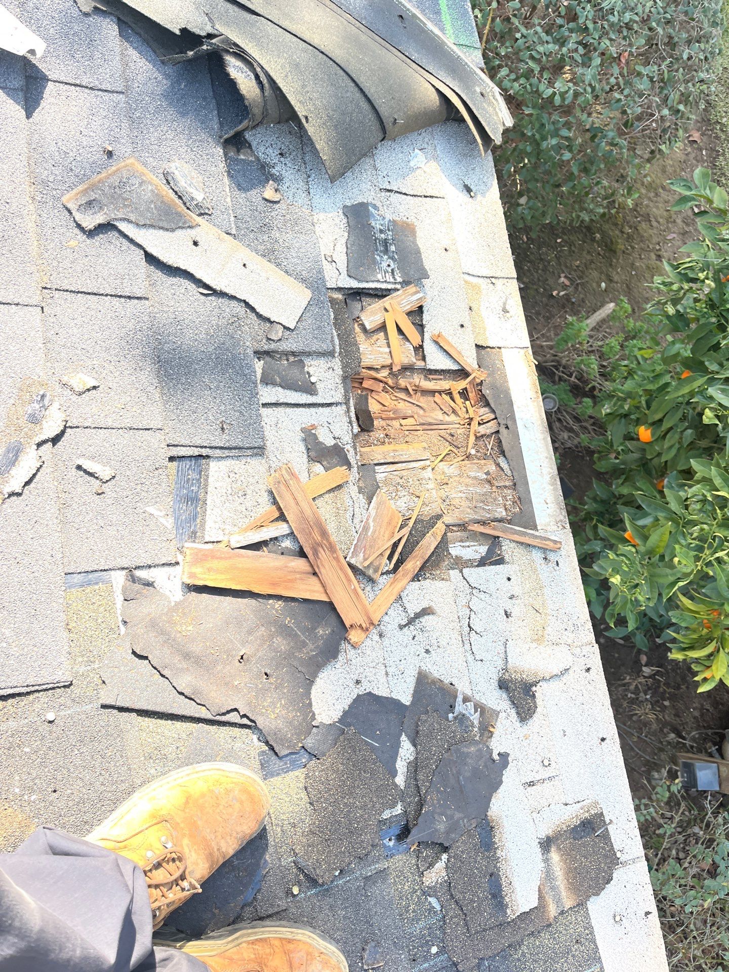 Roof Installation in Fresno CA by Grandmark Service Company