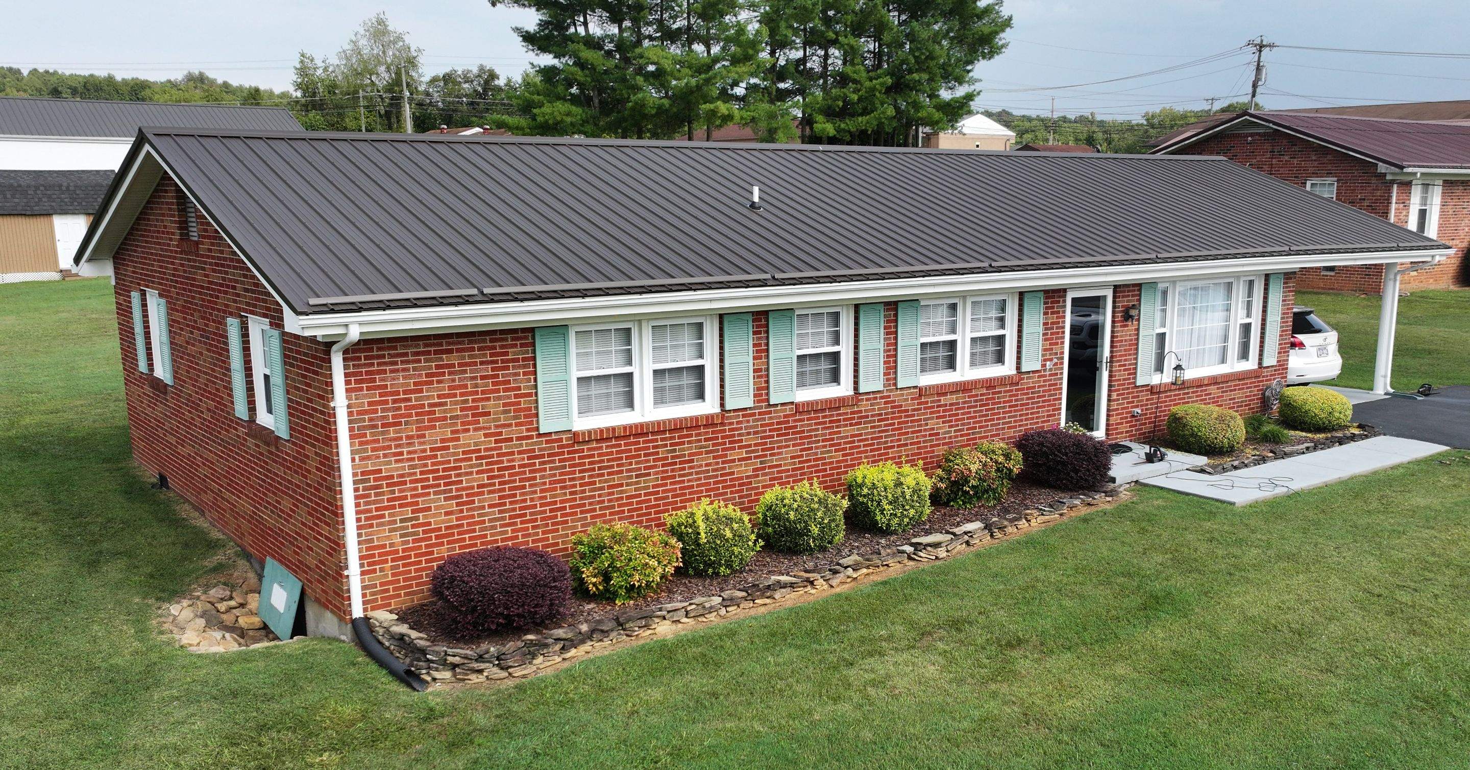 Winters Residence by Omnia Roofing